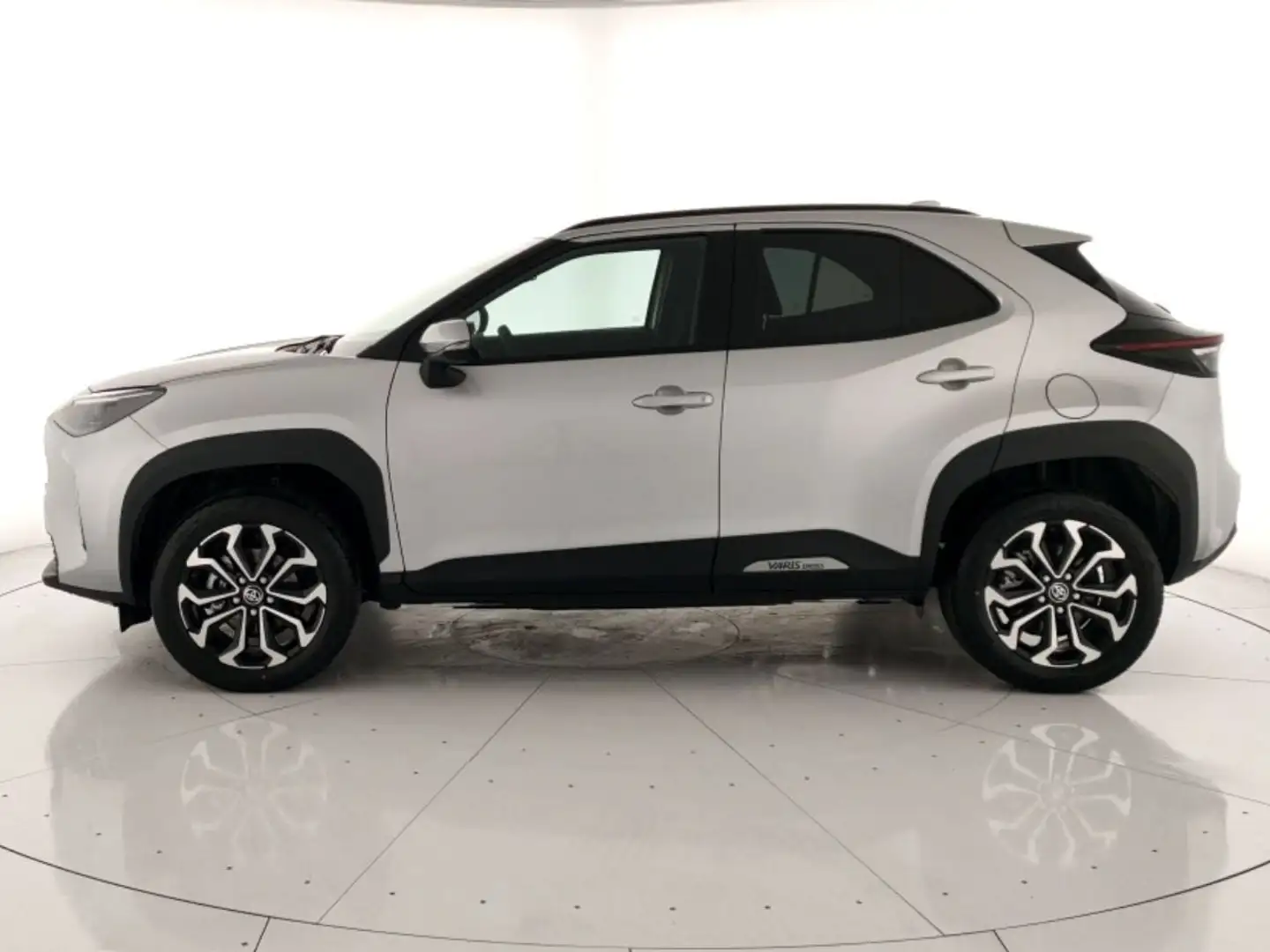 Toyota Yaris Cross 1.5h Trend fwd 130cv e-cvt + Winter Pack Argento - 2