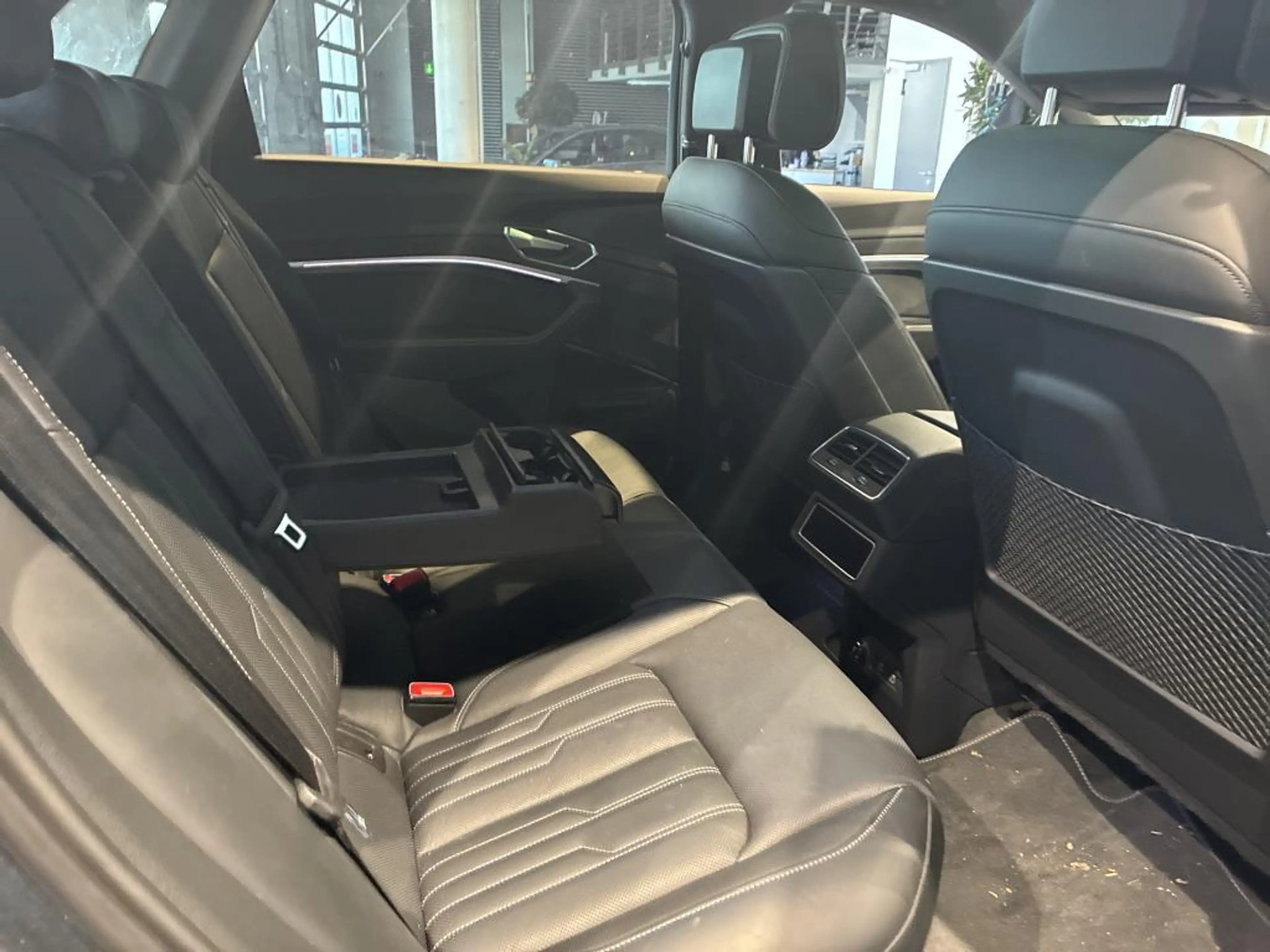 Audi e-tron S BLACK 22Z/DIGI-MATRIX/ACC/HuD/PANO/360° — photo 12