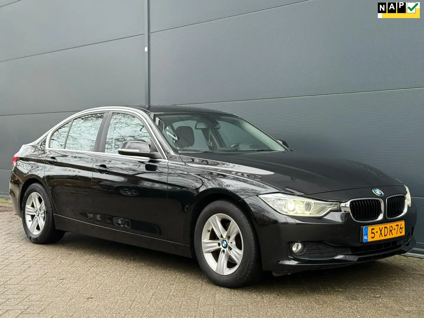 BMW 320 3-serie 320i EfficientDynamics Edition Executive N Nero - 1