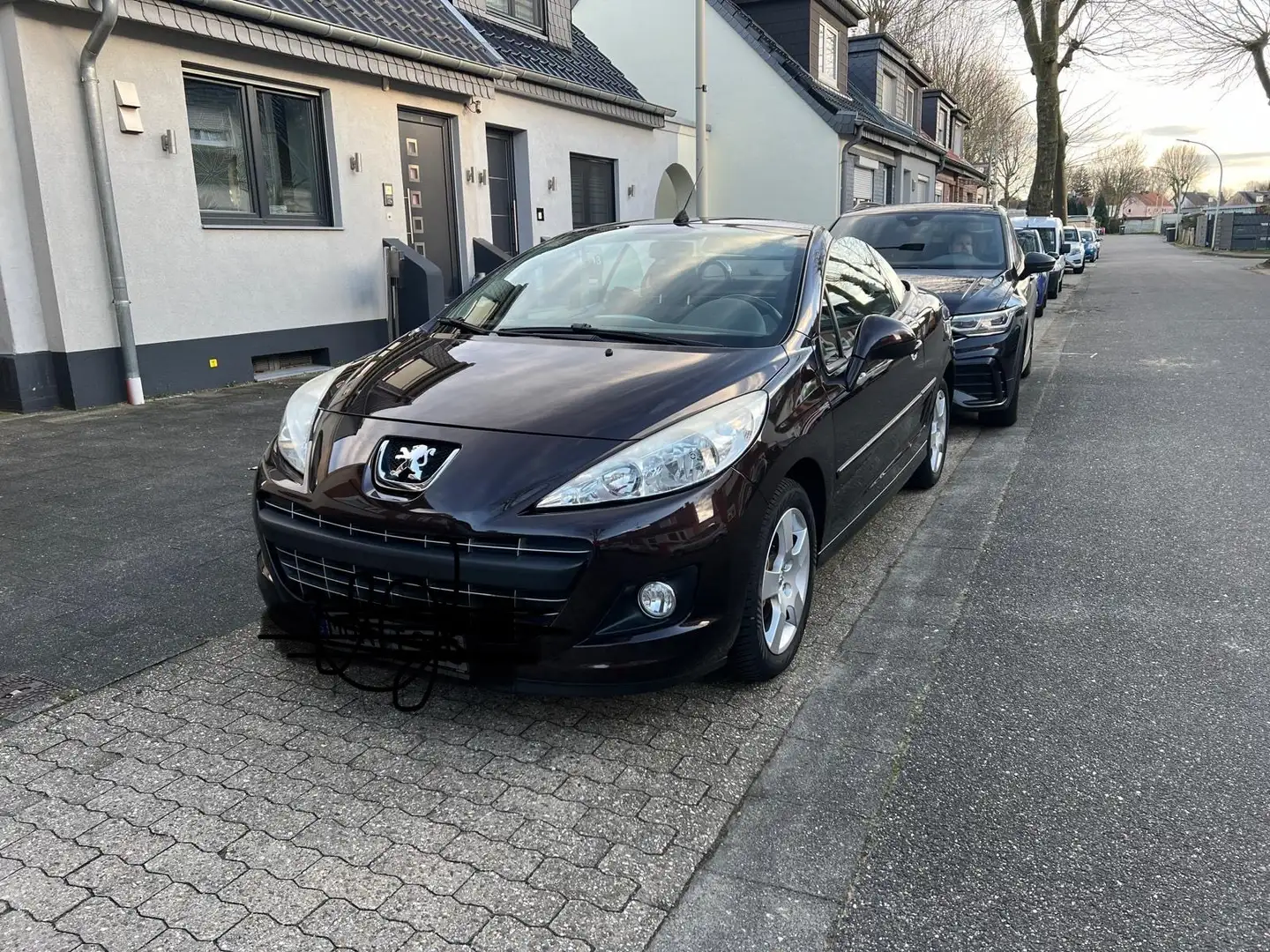 Peugeot 207 Marrón - 1