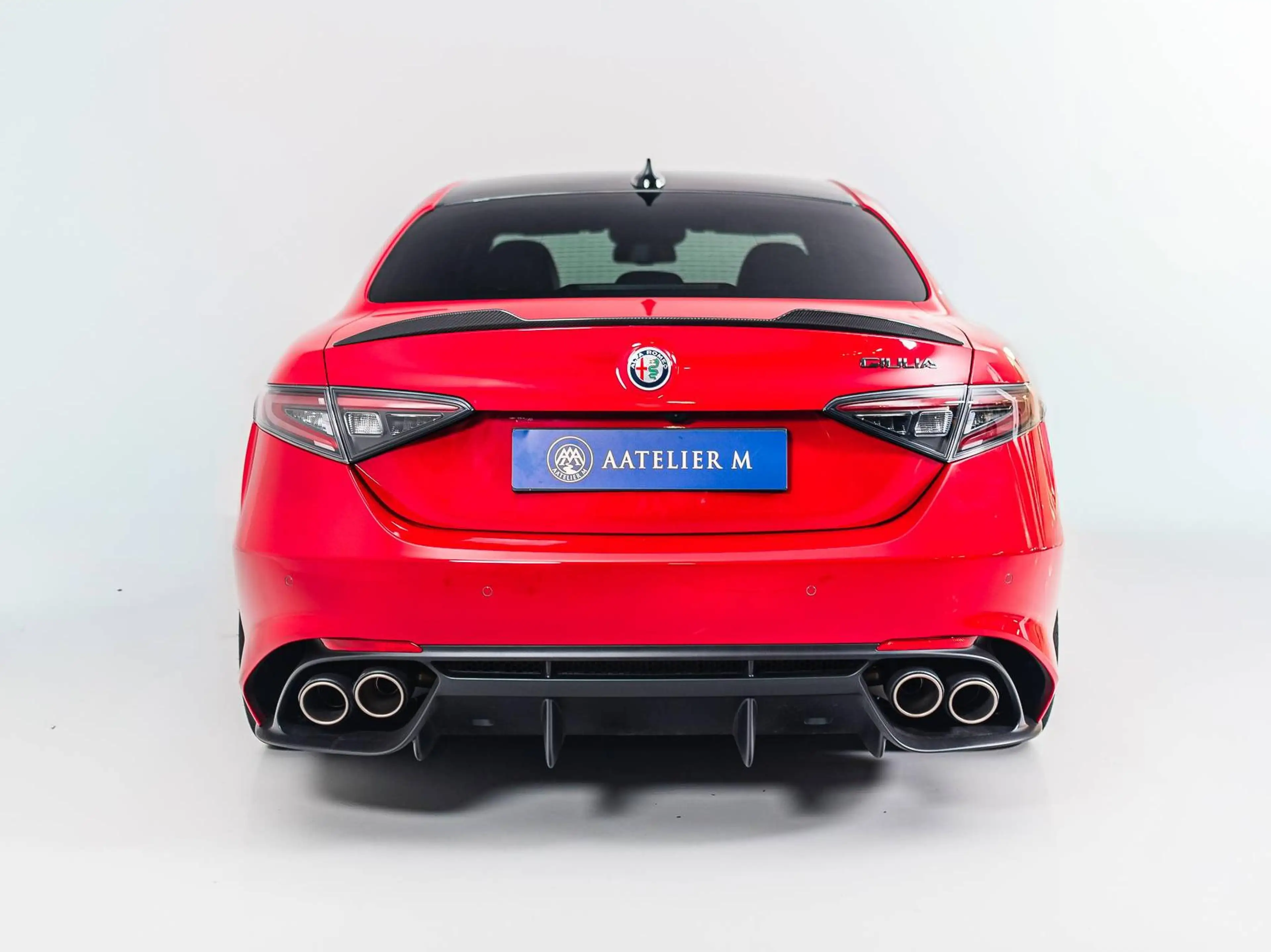 Alfa Romeo Giulia Giulia 2.9 V6 Bi-Turbo AT8 Quadrifoglio Oro — photo 3