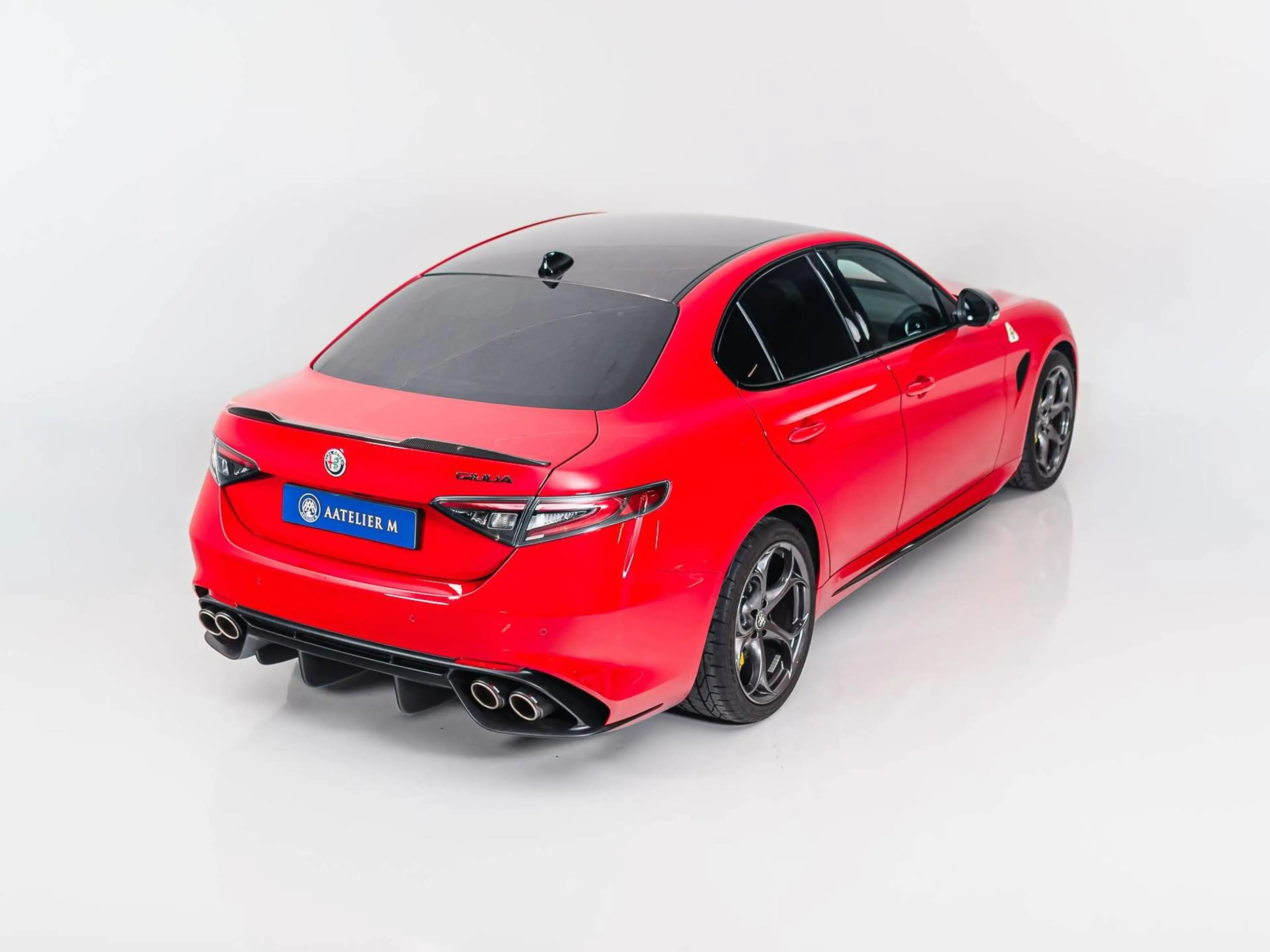 Alfa Romeo Giulia Giulia 2.9 V6 Bi-Turbo AT8 Quadrifoglio Oro — photo 5