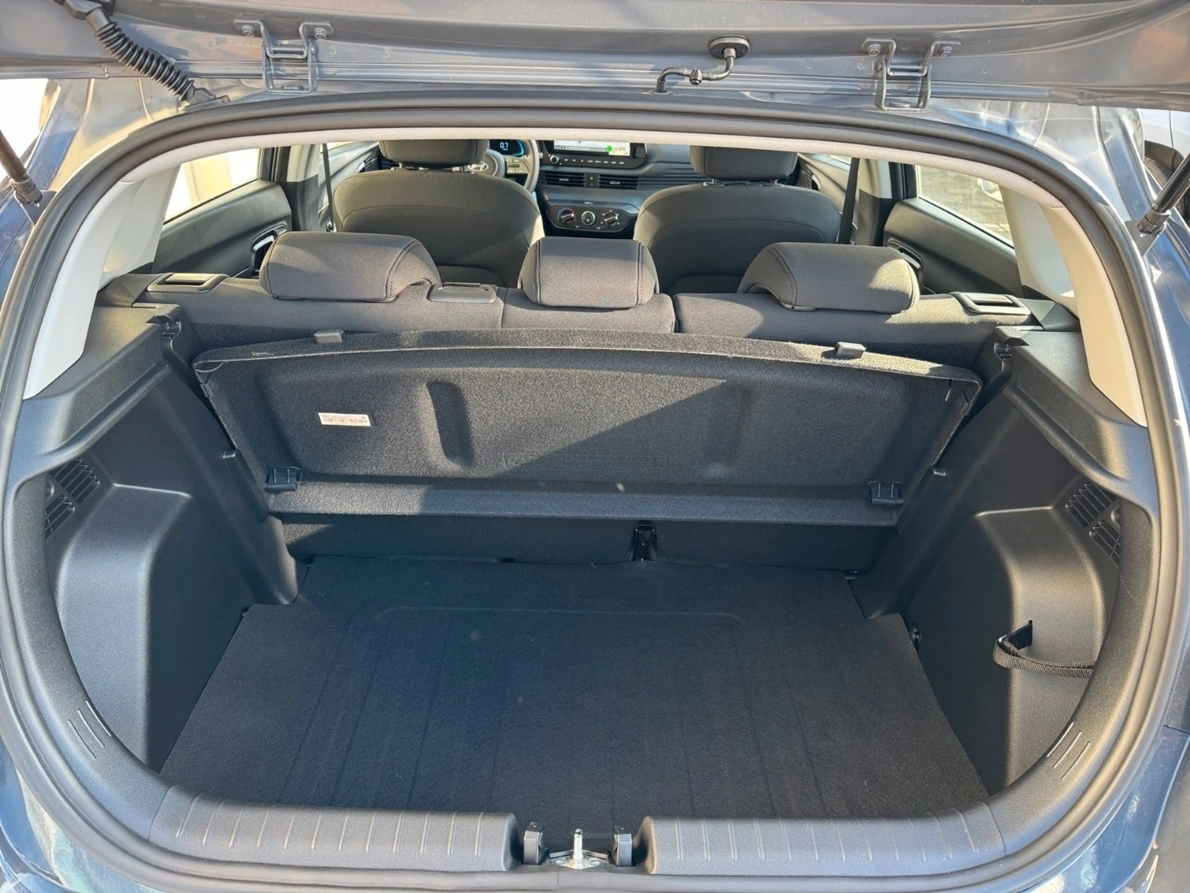 Hyundai i20 Select Funktions-Paket — photo 12