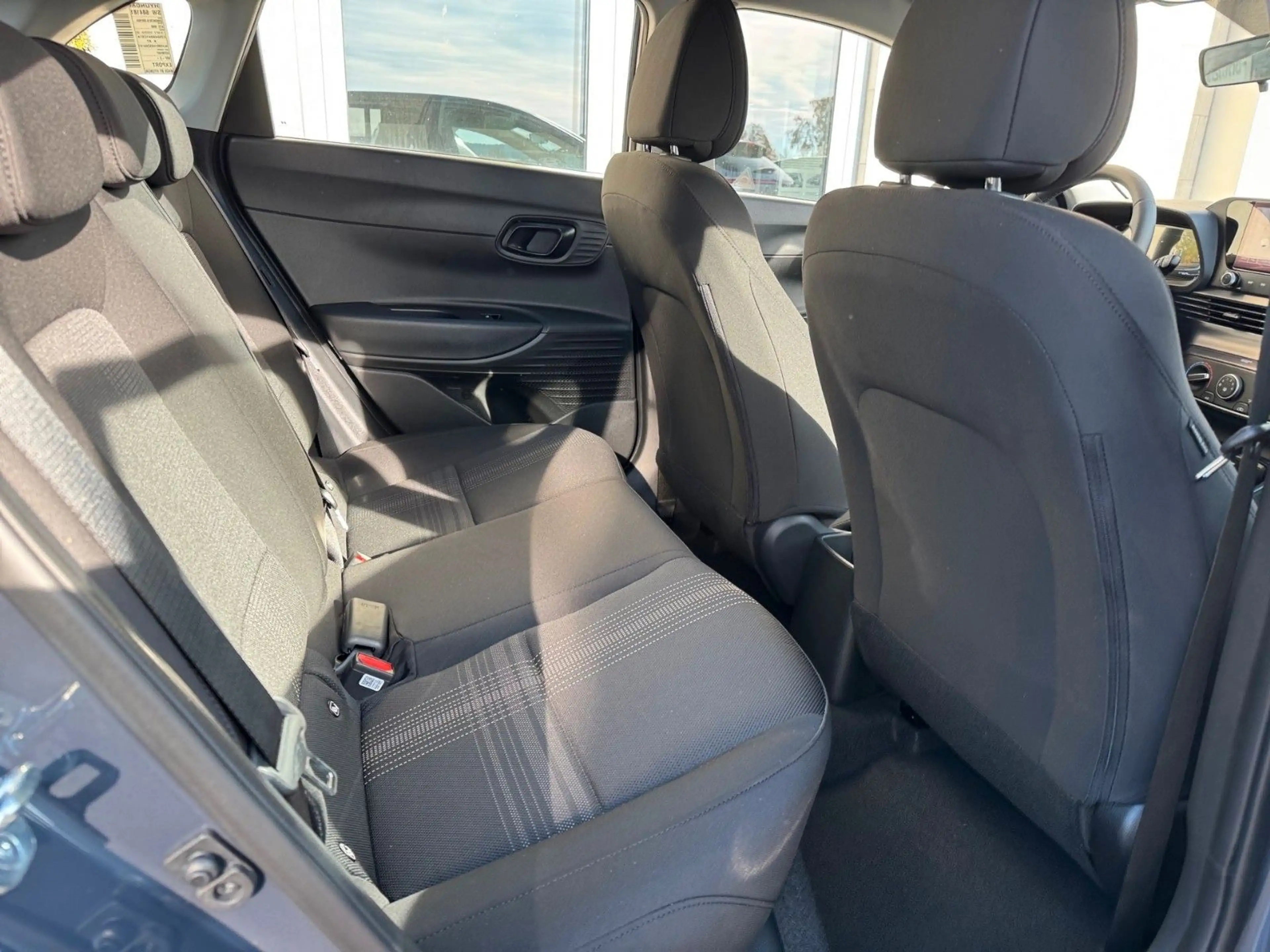 Hyundai i20 Select Funktions-Paket — photo 14