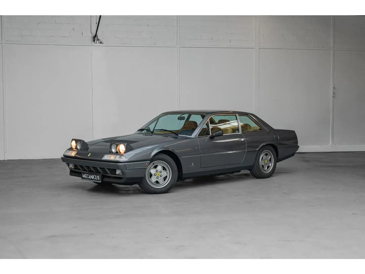 Ferrari 412 i BVM *Restauration mécanique complète / Grigio Ferro \u0026 Intérieur Beige* Grau - 1