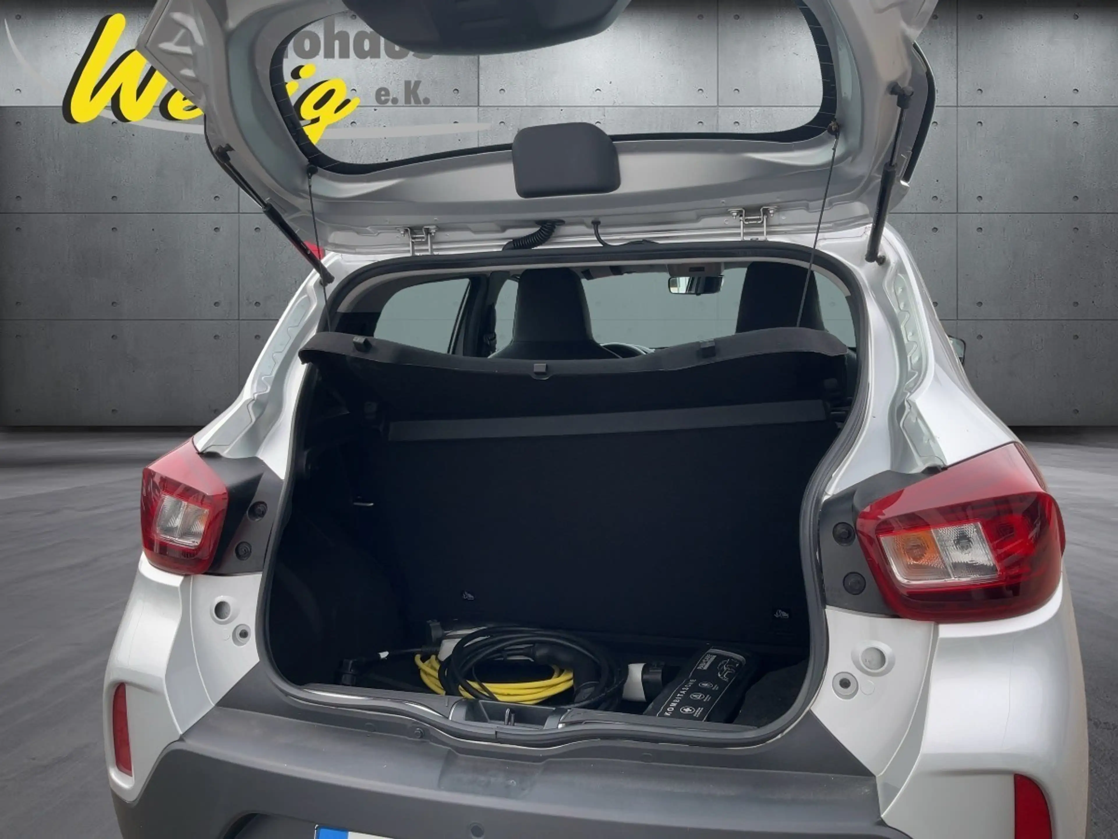 Dacia Spring Business — photo 5
