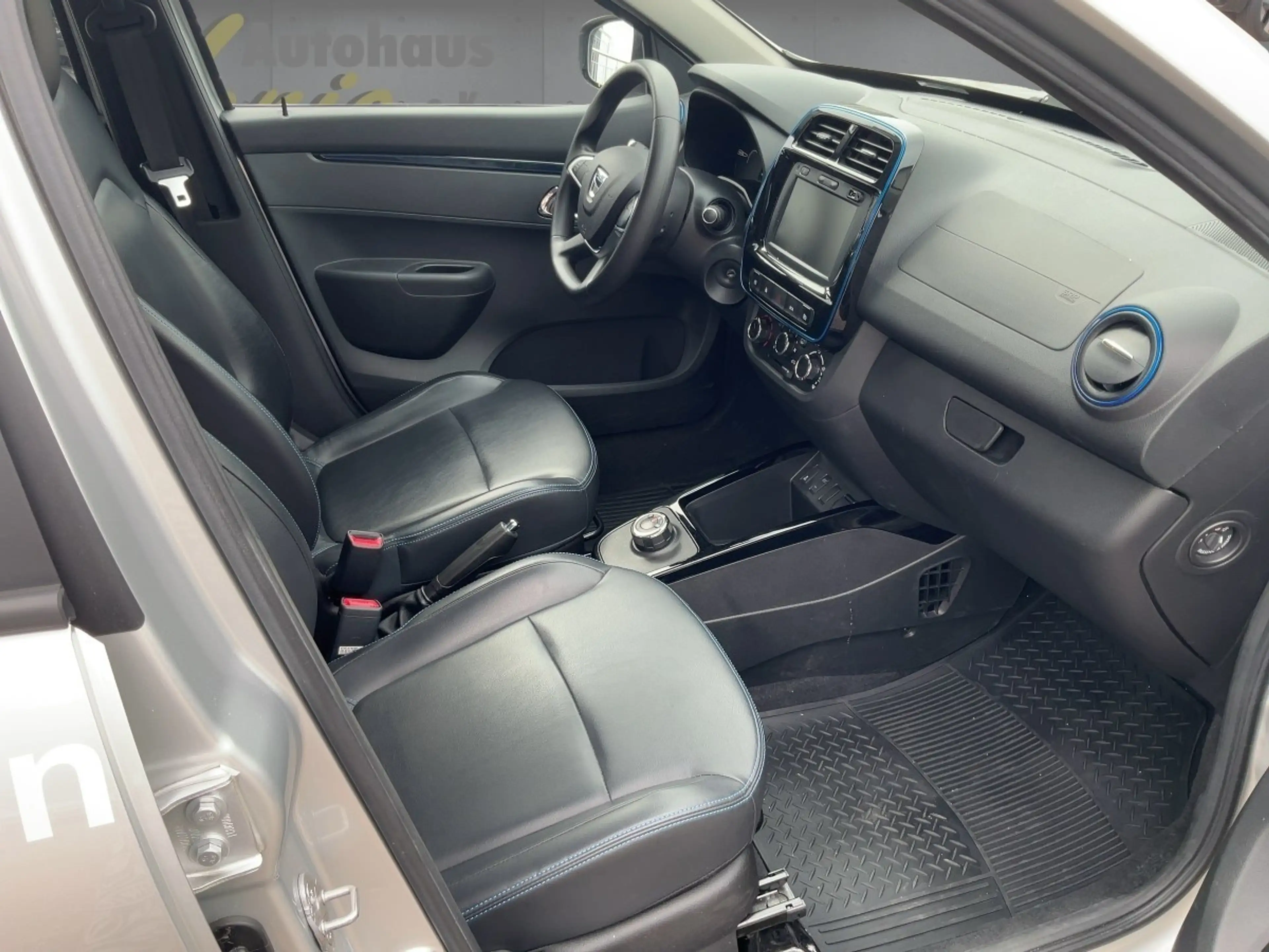 Dacia Spring Business — photo 7