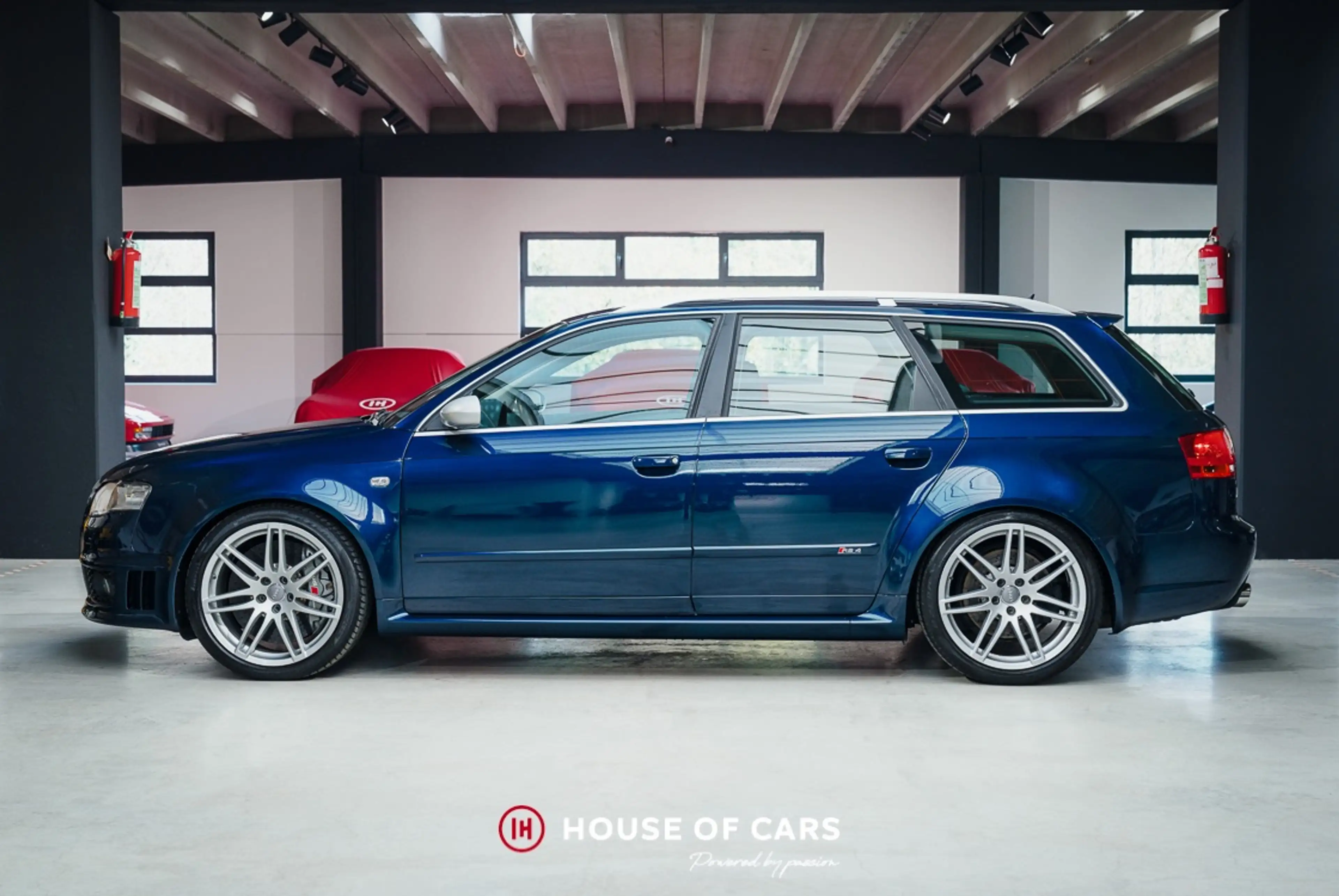 Audi RS4 B7 AVANT MUGELLO BLUE — photo 10
