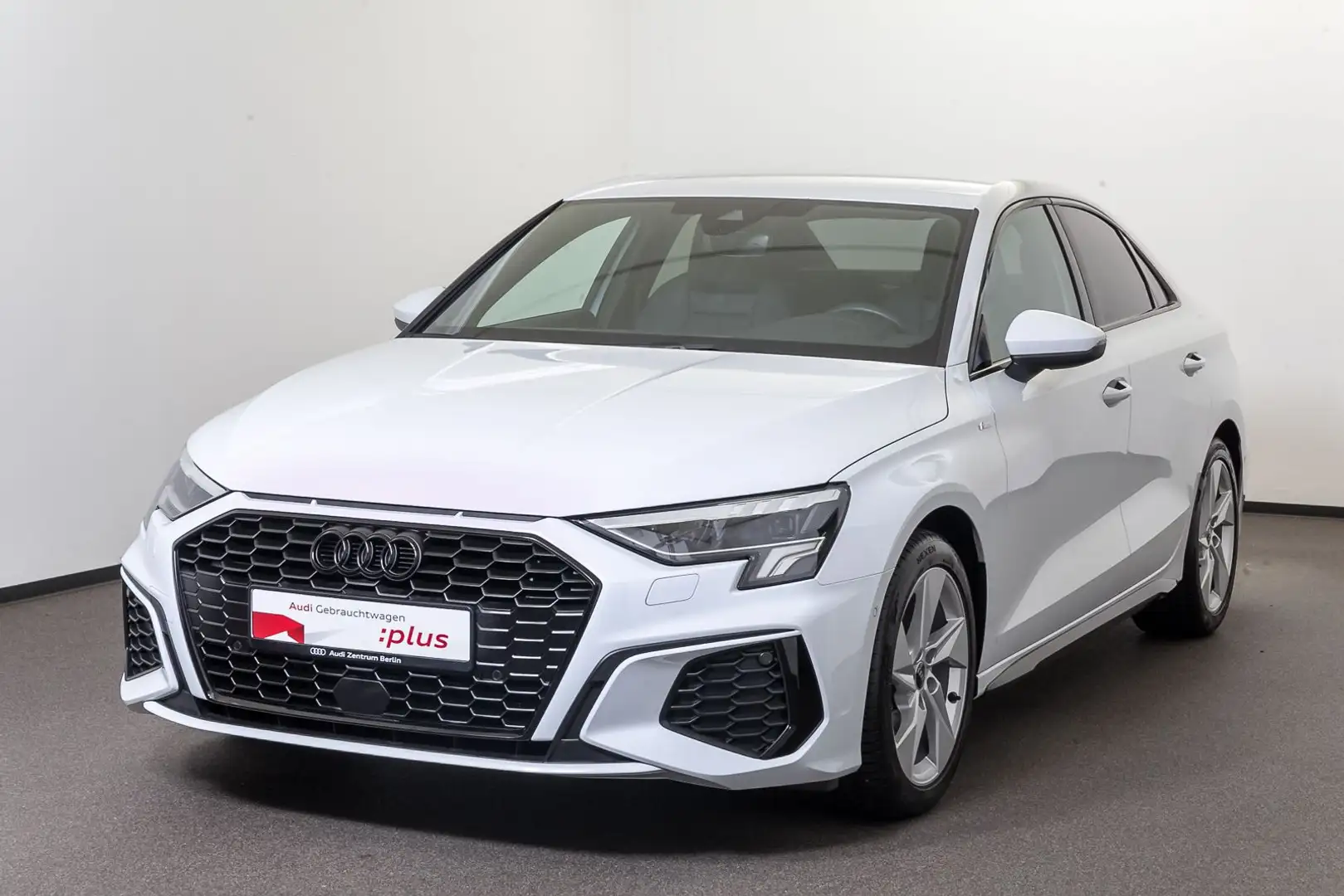 Audi A3 S line 35 TFSI 6-G. PDC B&O LED Blanc - 2