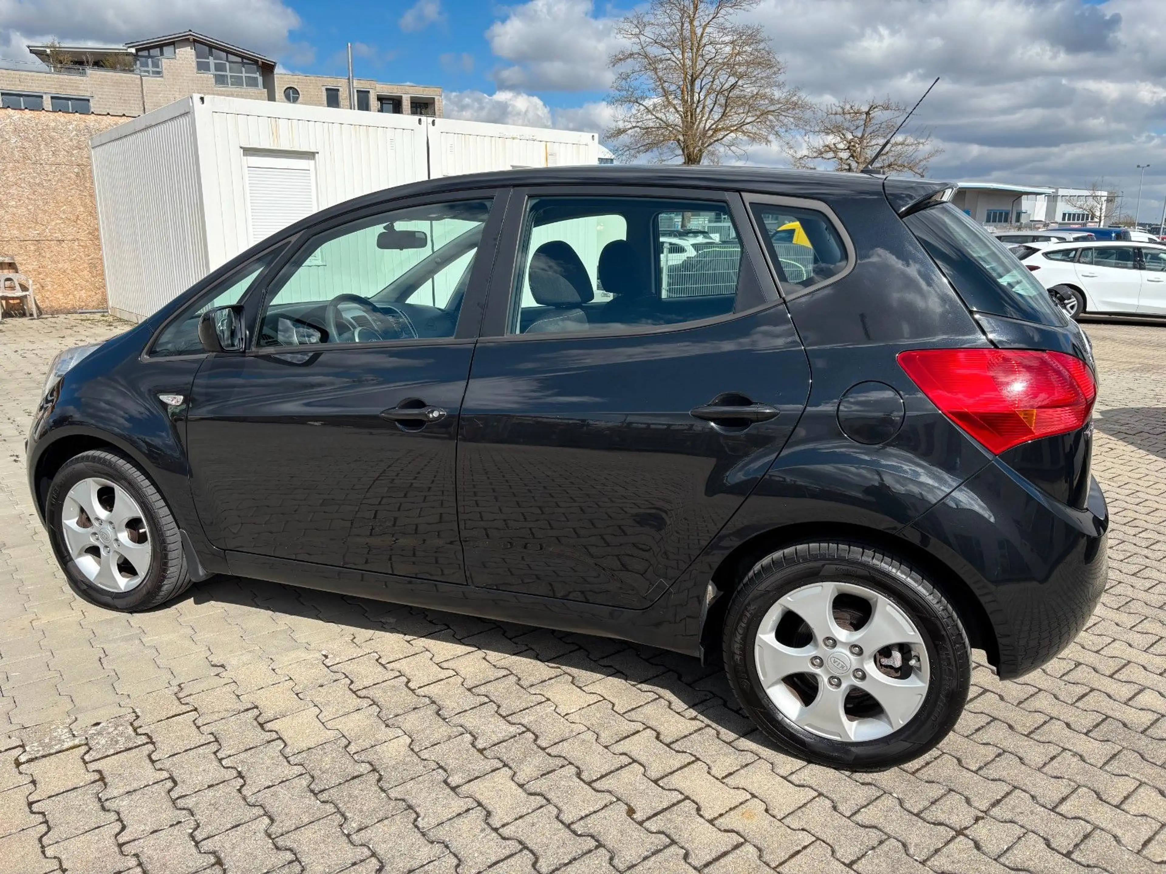 Kia Venga Edition*1.Hd*NAVI*SHZG*AC*Garantie* — photo 5