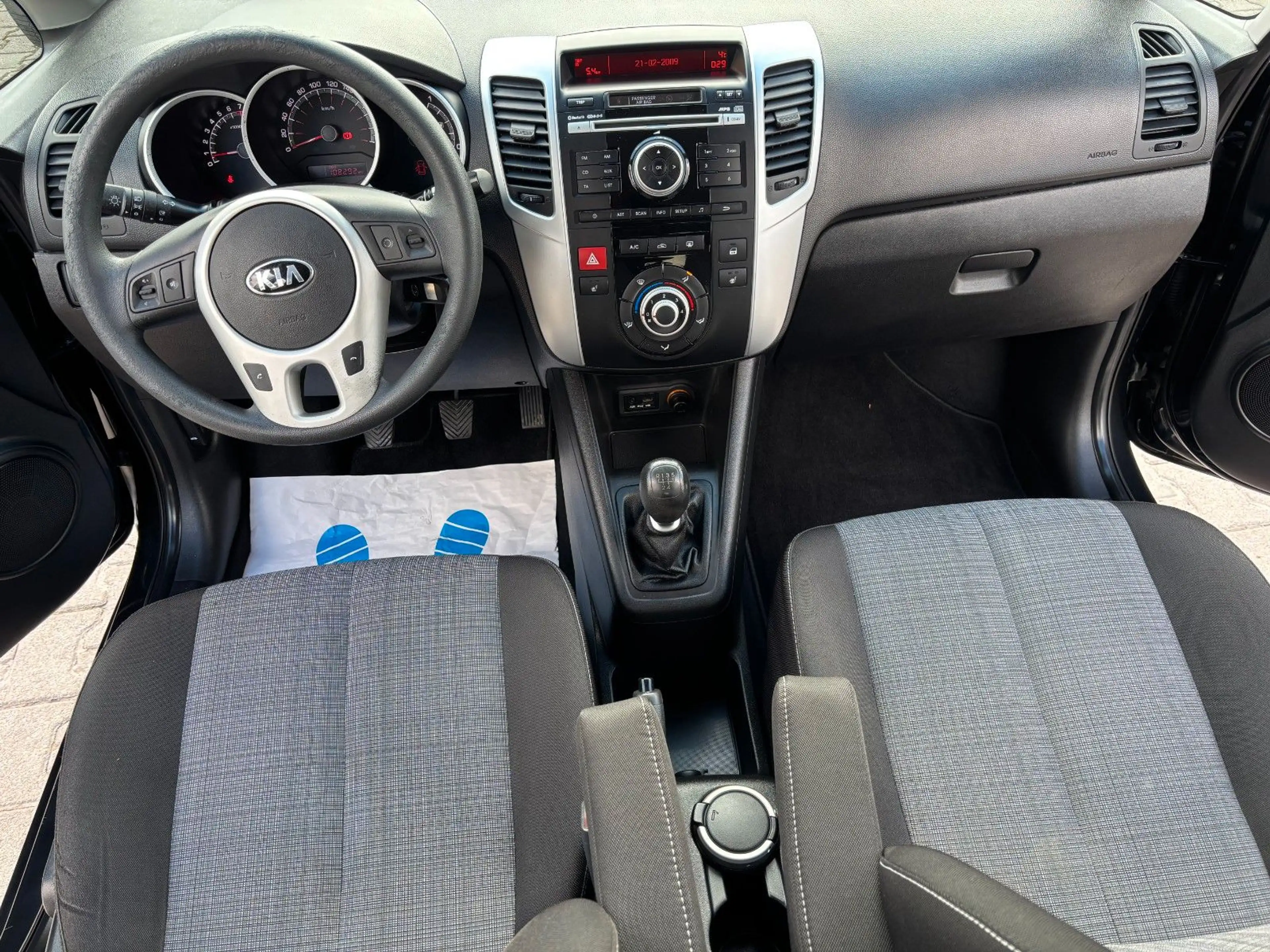 Kia Venga Edition*1.Hd*NAVI*SHZG*AC*Garantie* — photo 12