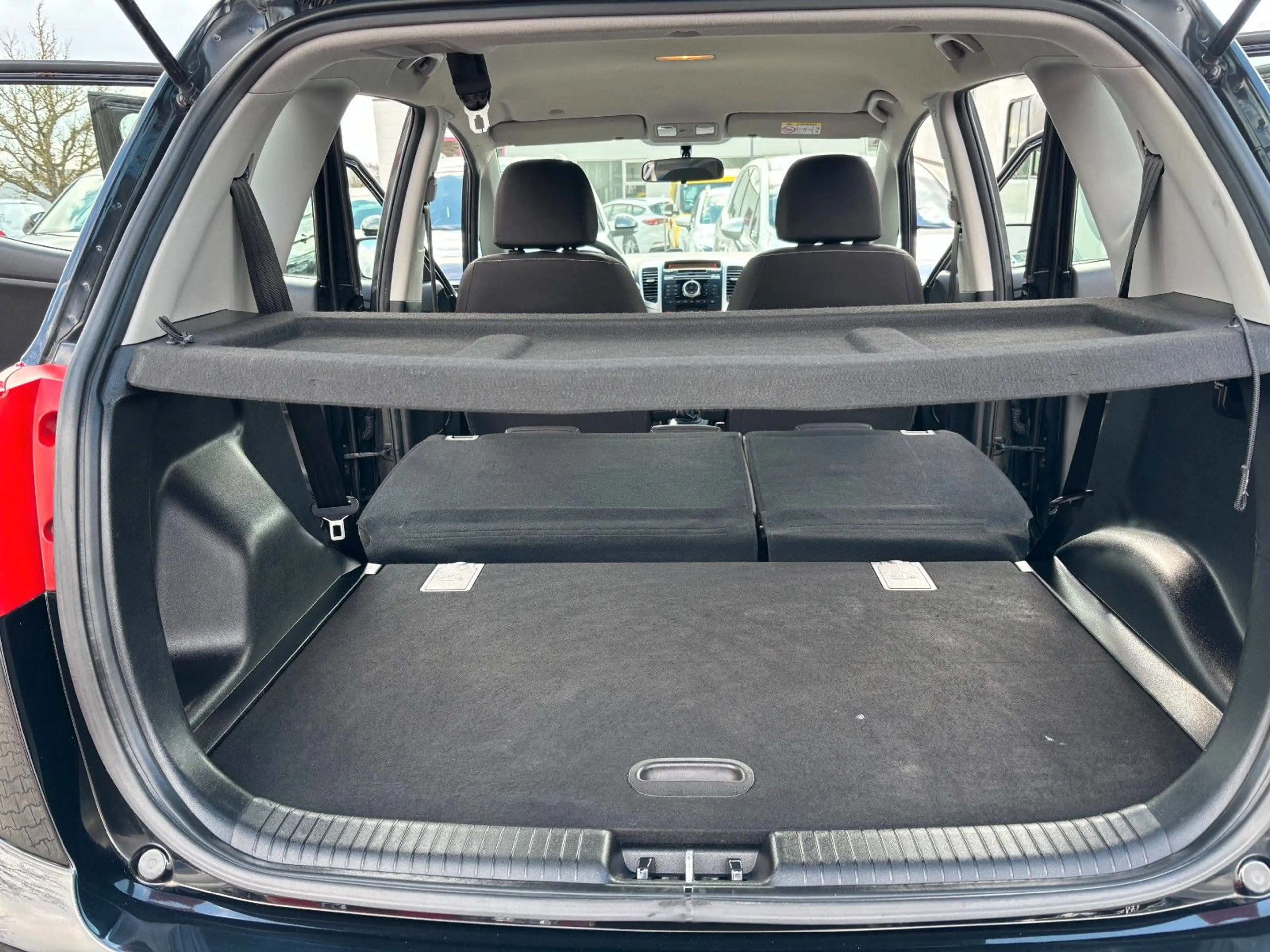 Kia Venga Edition*1.Hd*NAVI*SHZG*AC*Garantie* — photo 10