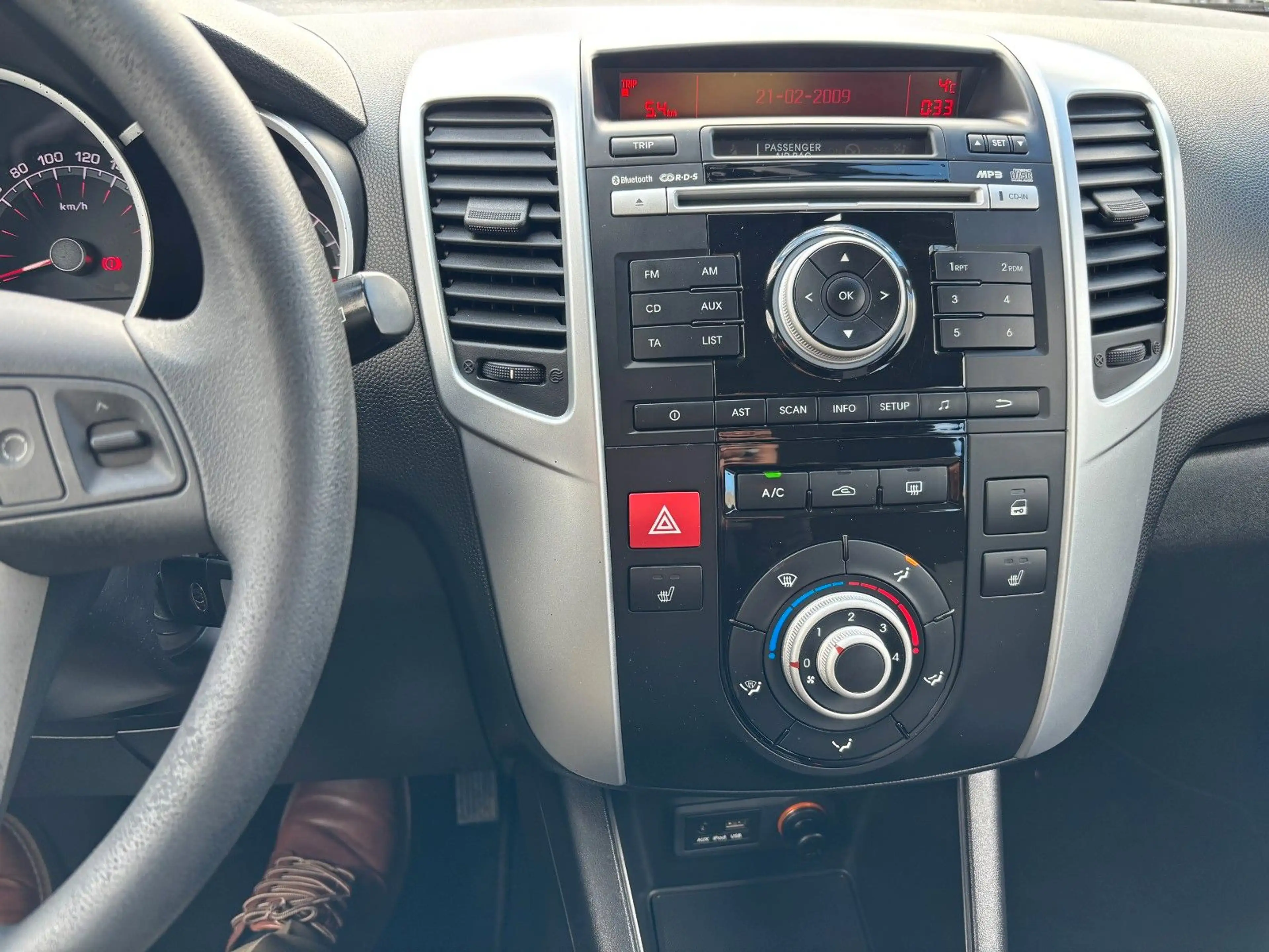 Kia Venga Edition*1.Hd*NAVI*SHZG*AC*Garantie* — photo 13