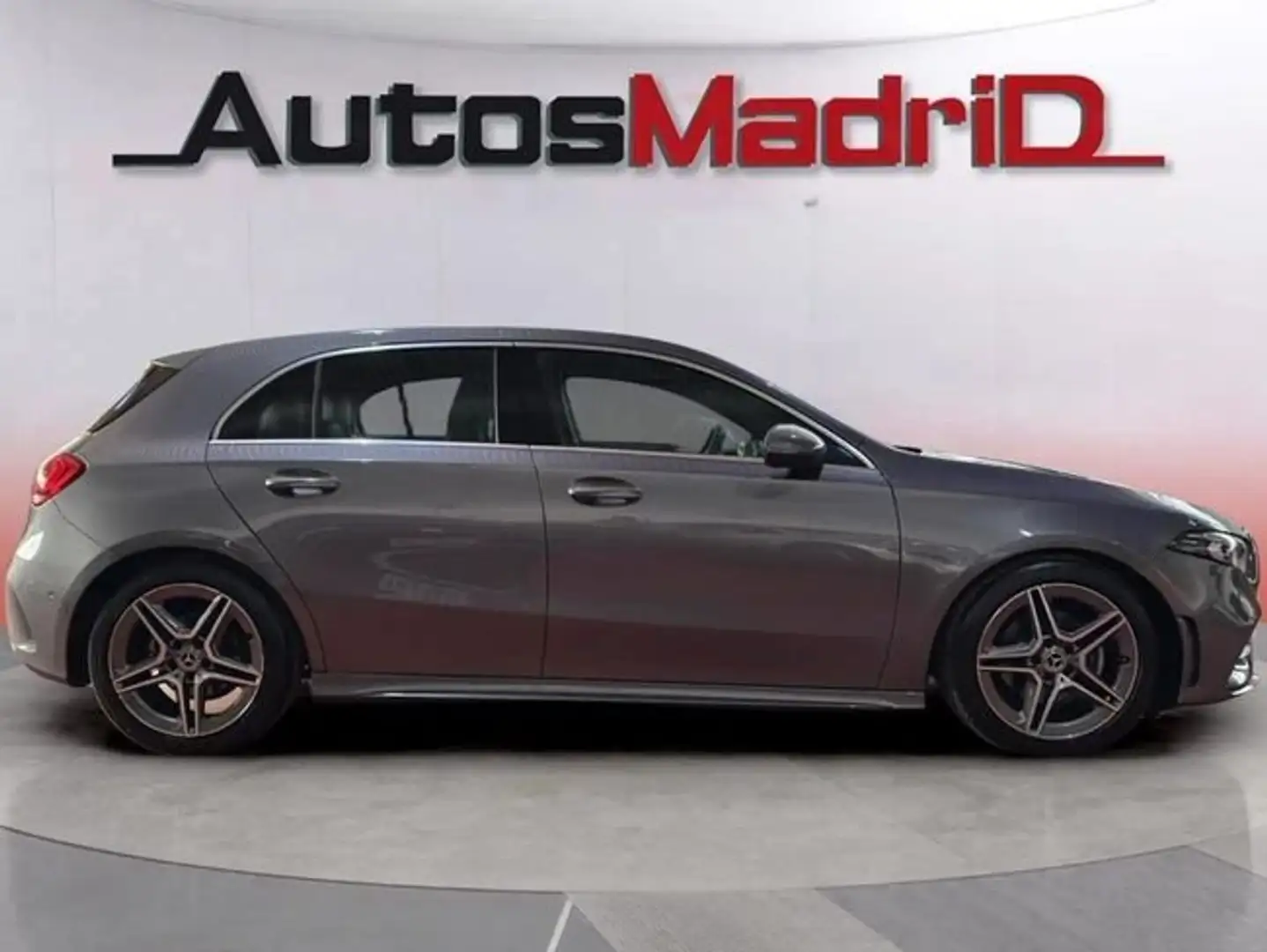 Mercedes-Benz A 200 d Gris - 2
