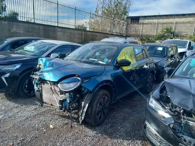 Fiat 600 600 IV 2025 1.2 hybrid La Prima SINISTRATA