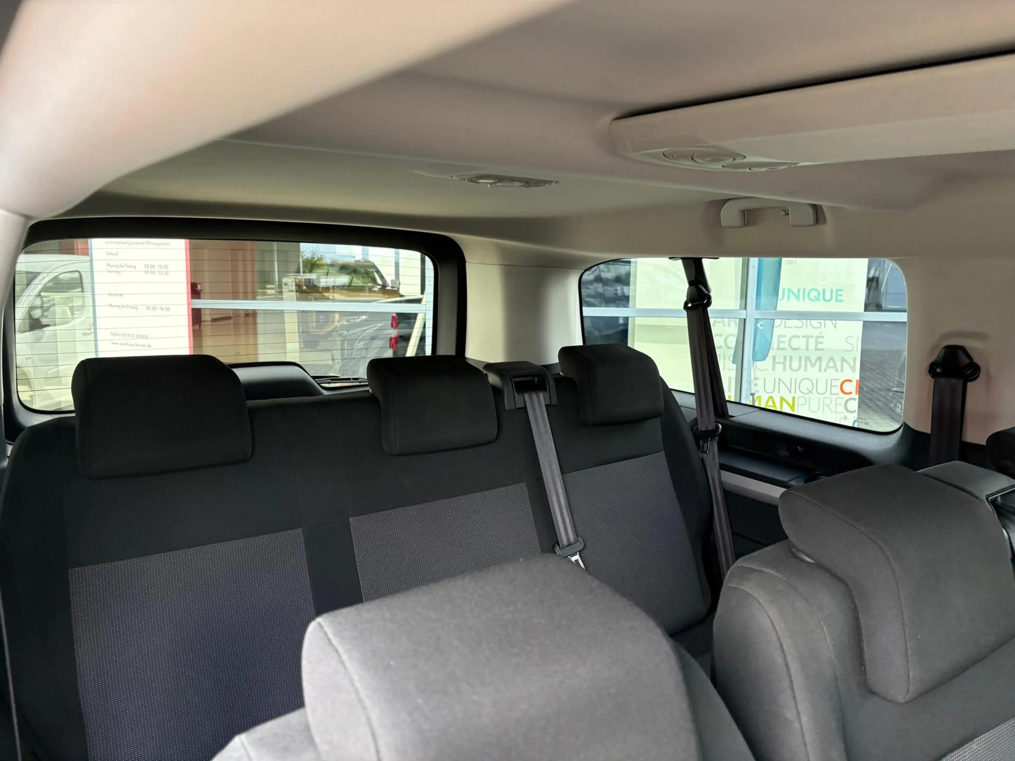 Opel Vivaro Kombi L3 2.0 Diesel — photo 7