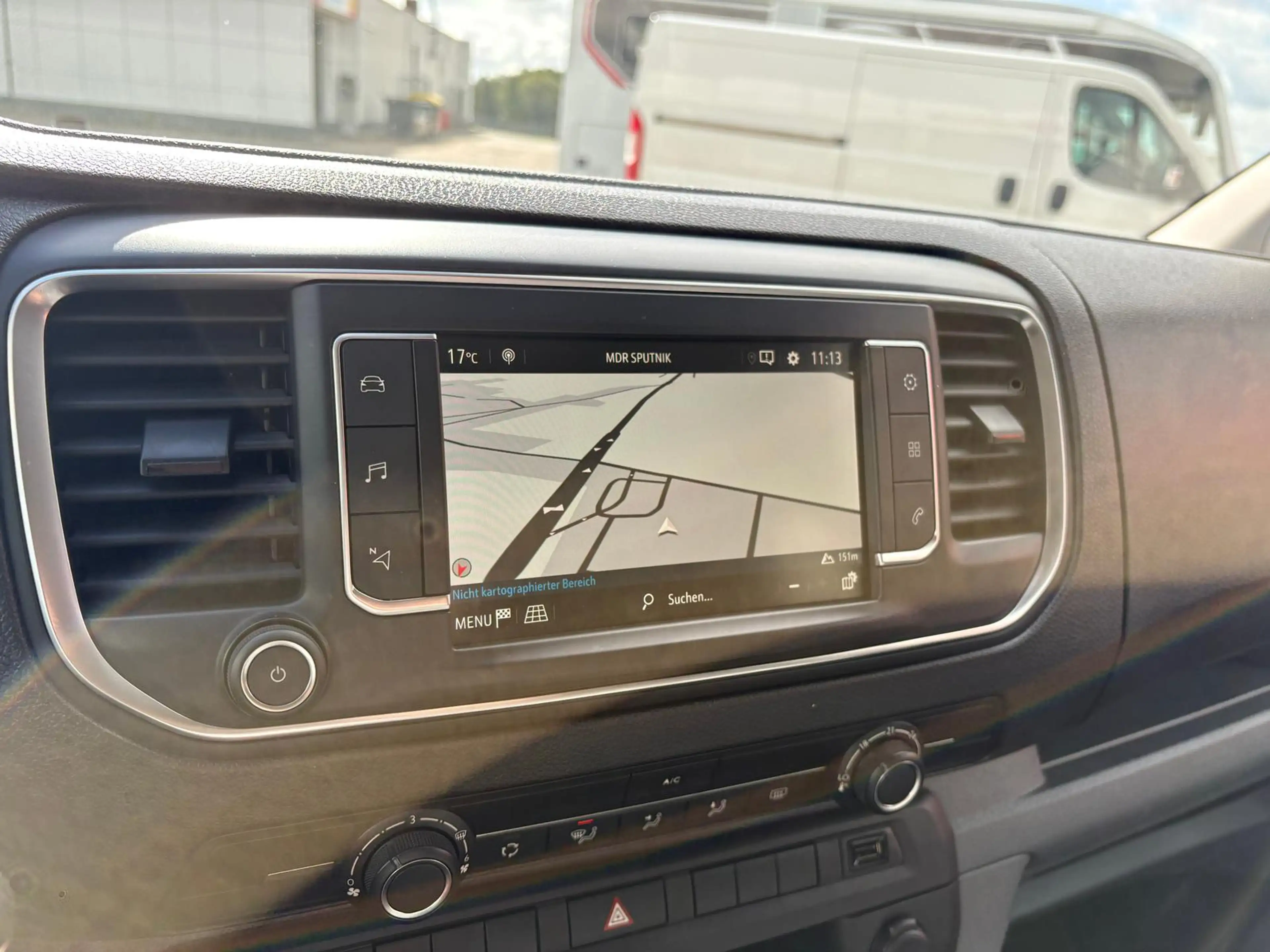 Opel Vivaro Kombi L3 2.0 Diesel — photo 11
