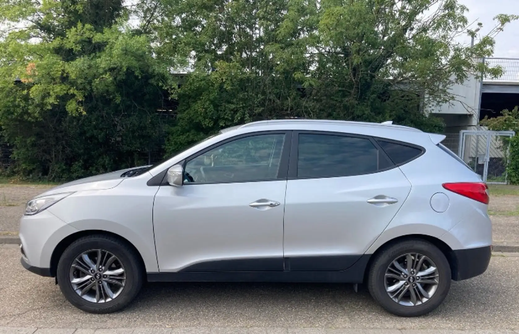 Hyundai iX35 1.6 2WD UEFA EURO 2012 Edition - 2