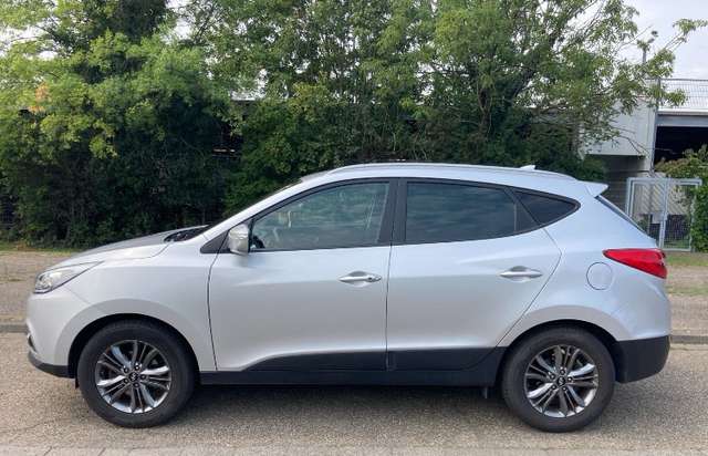 Hyundai iX35 1.6 2WD UEFA EURO 2012 Edition