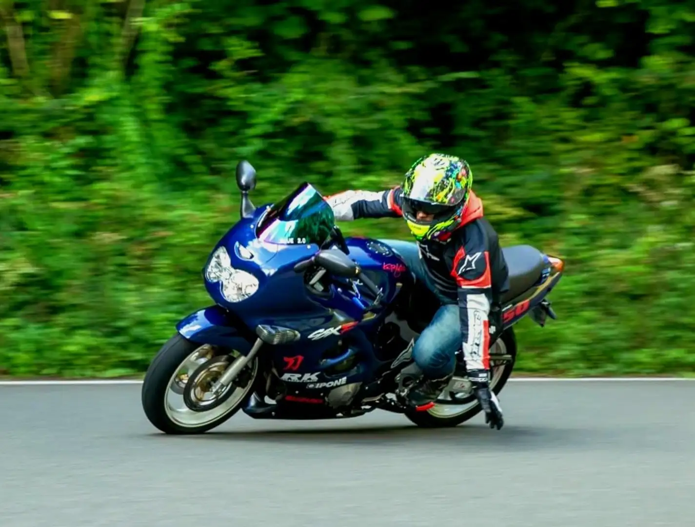 Suzuki GSX 750 Bleu - 1