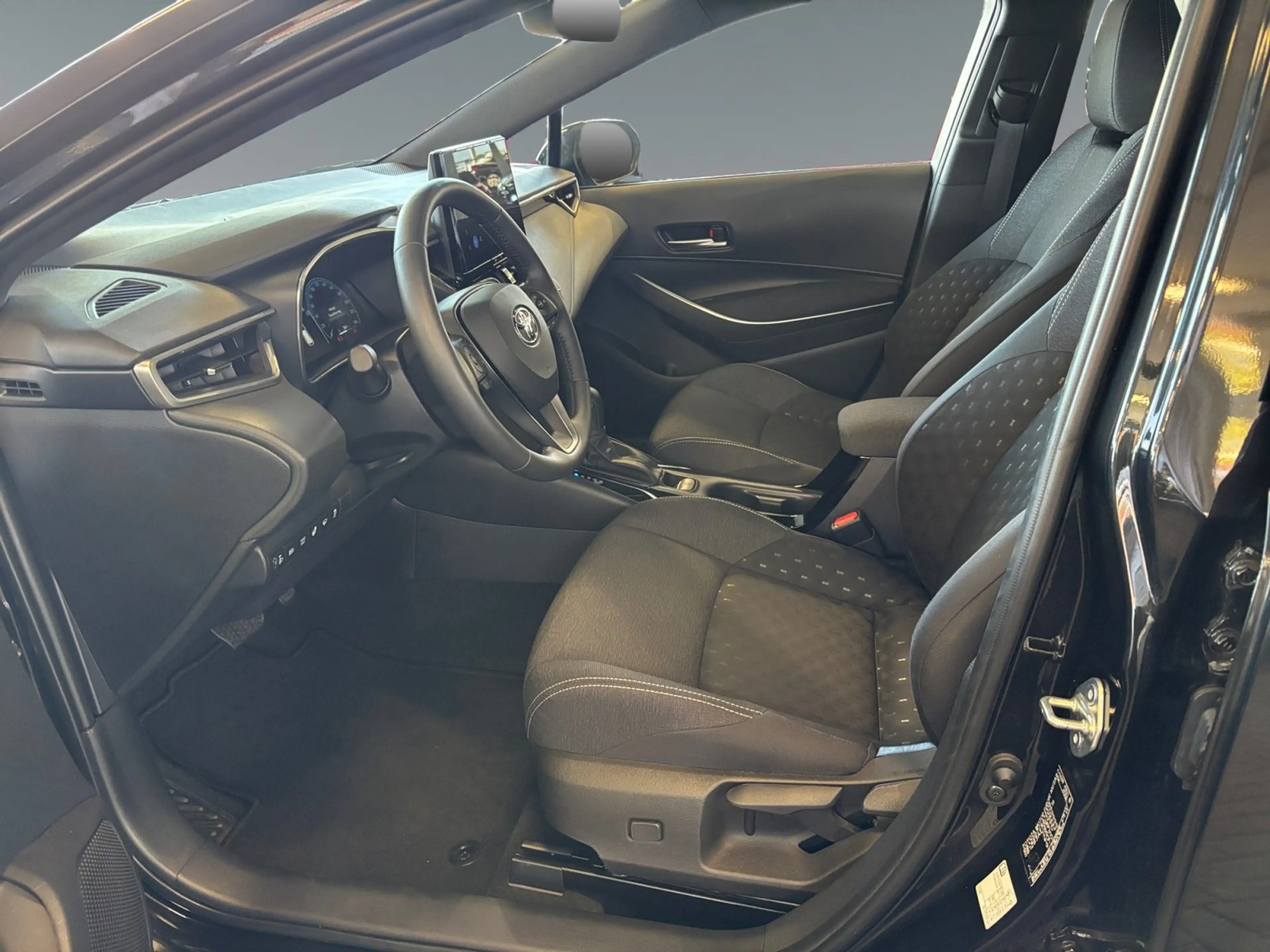 Toyota Corolla Touring Sports 1.8 Hybrid Business SHZ — photo 10