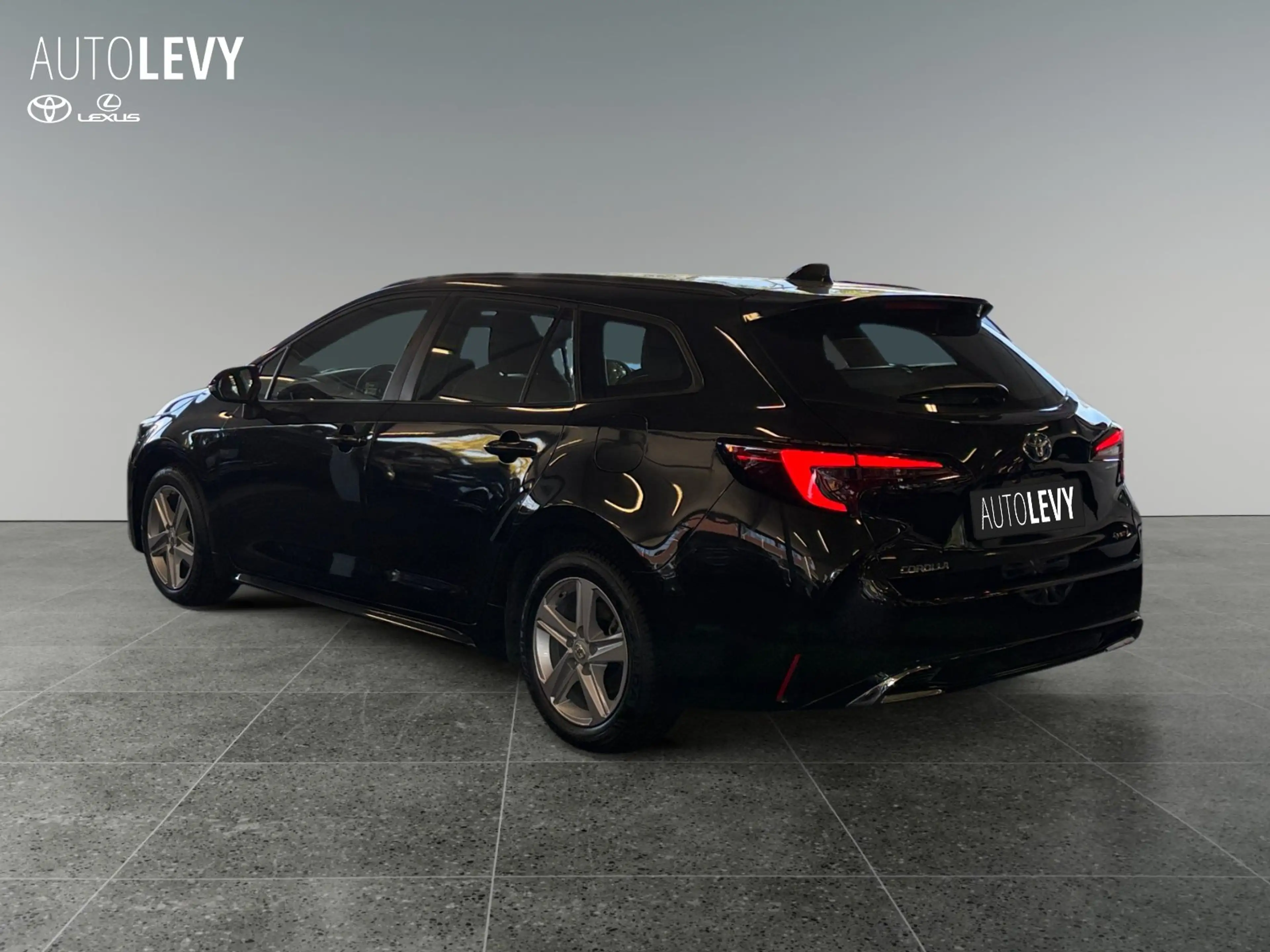 Toyota Corolla Touring Sports 1.8 Hybrid Business SHZ — photo 4