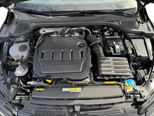 Volkswagen Golf view 12