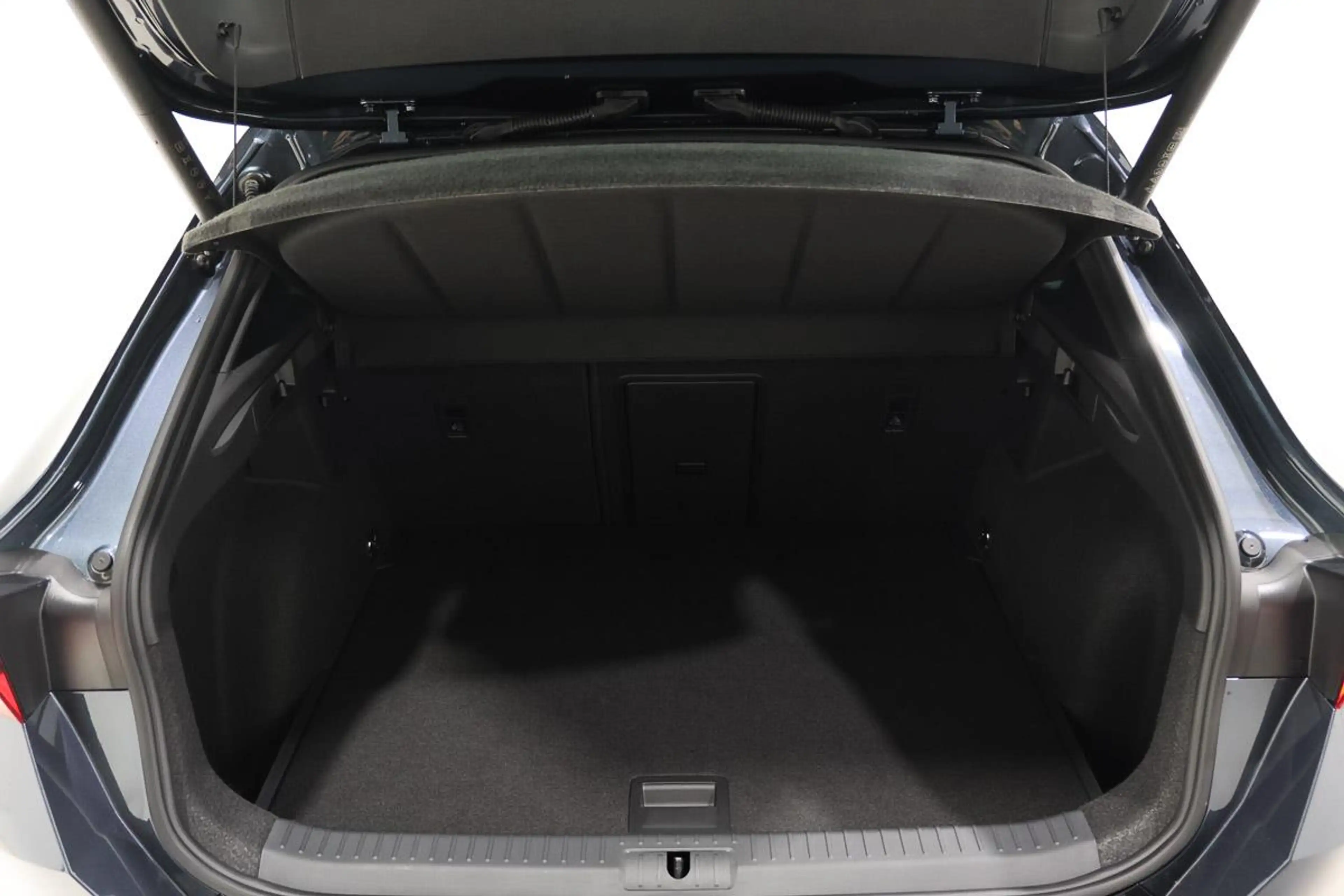 CUPRA Formentor 1.5 eTSI 150 DSG LED SEMI CUIR ACC CARPLAY JA18 — photo 13
