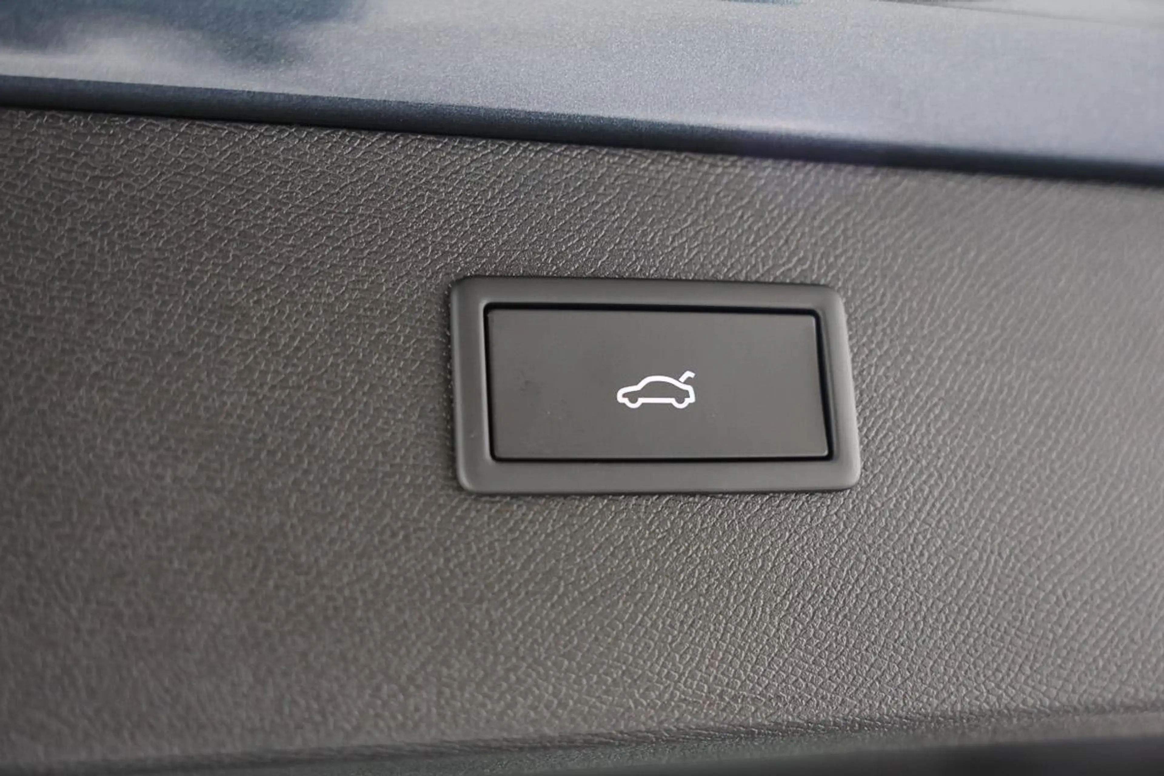 CUPRA Formentor 1.5 eTSI 150 DSG LED SEMI CUIR ACC CARPLAY JA18 — photo 14