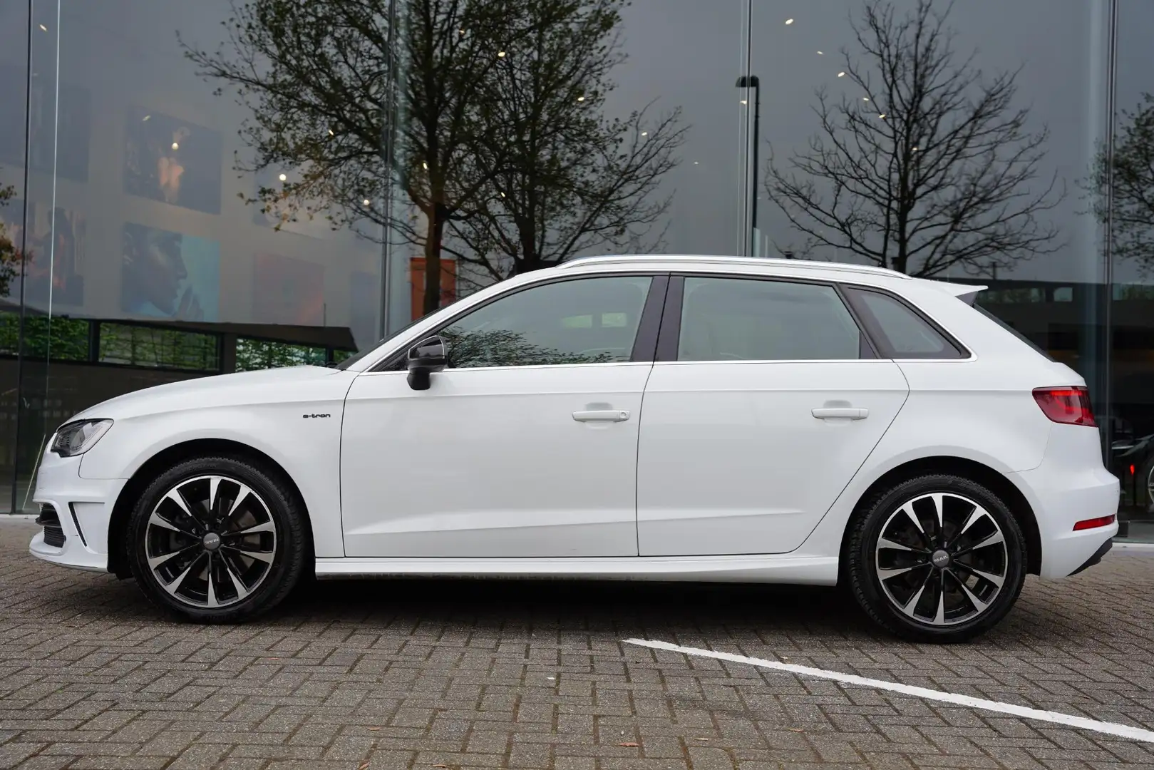 Audi A3 Sportback 1.4 e-tron PHEV Ambition Pro Line plus N Wit - 2