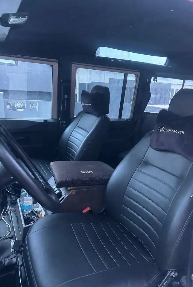 Land Rover Defender 110TDI 5DR SW, foto 4