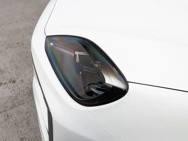 Porsche Cayenne view 8