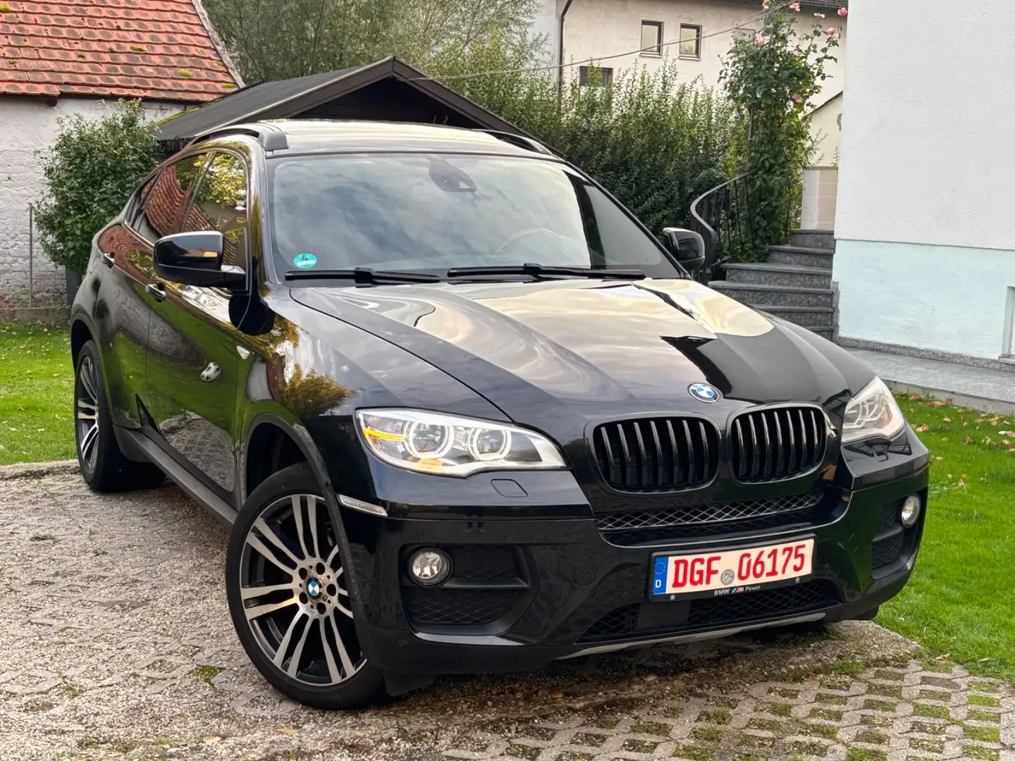 BMW X6 xDrive40 M-Paket+ACC+Sitzk+Head-Up+Lenkradhei Noir - 1