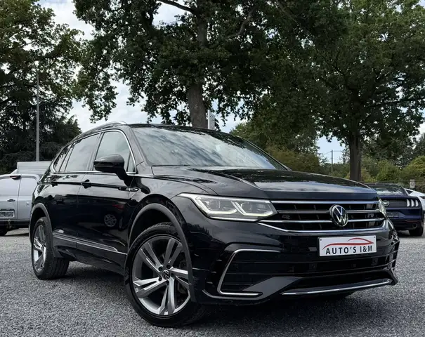 Volkswagen Tiguan Allspace view 4