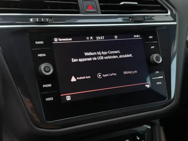 Volkswagen Tiguan Allspace view 12