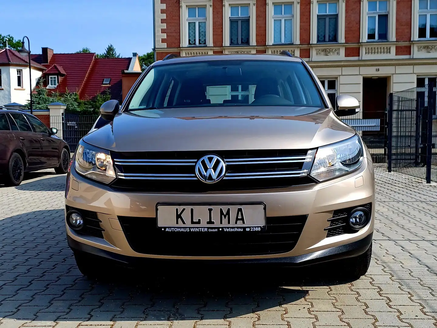 Volkswagen Tiguan 1.4 TSI BlueMotion*Klimaaut.*Sitzheizung*PDC*AHZV* Beige - 2