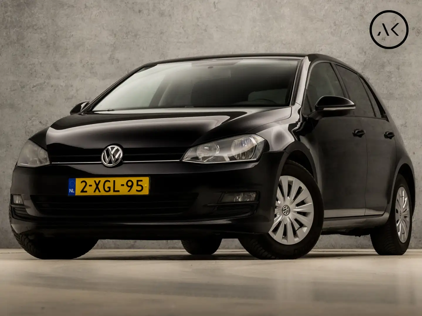 Volkswagen Golf 1.6 TDI Sport Automaat (SCHERM, LOGISCH NAP, CRUIS Black - 1