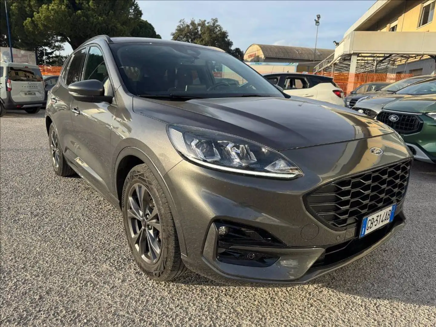 Ford Kuga 1.5 ecoblue ST-Line 2wd 120cv Grigio - 2