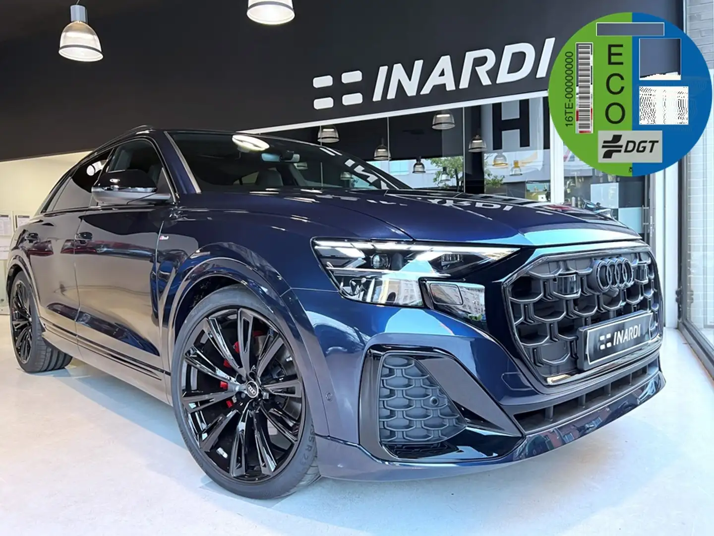 Audi Q8 50 TDI Black line quattro tiptronic Blauw - 2