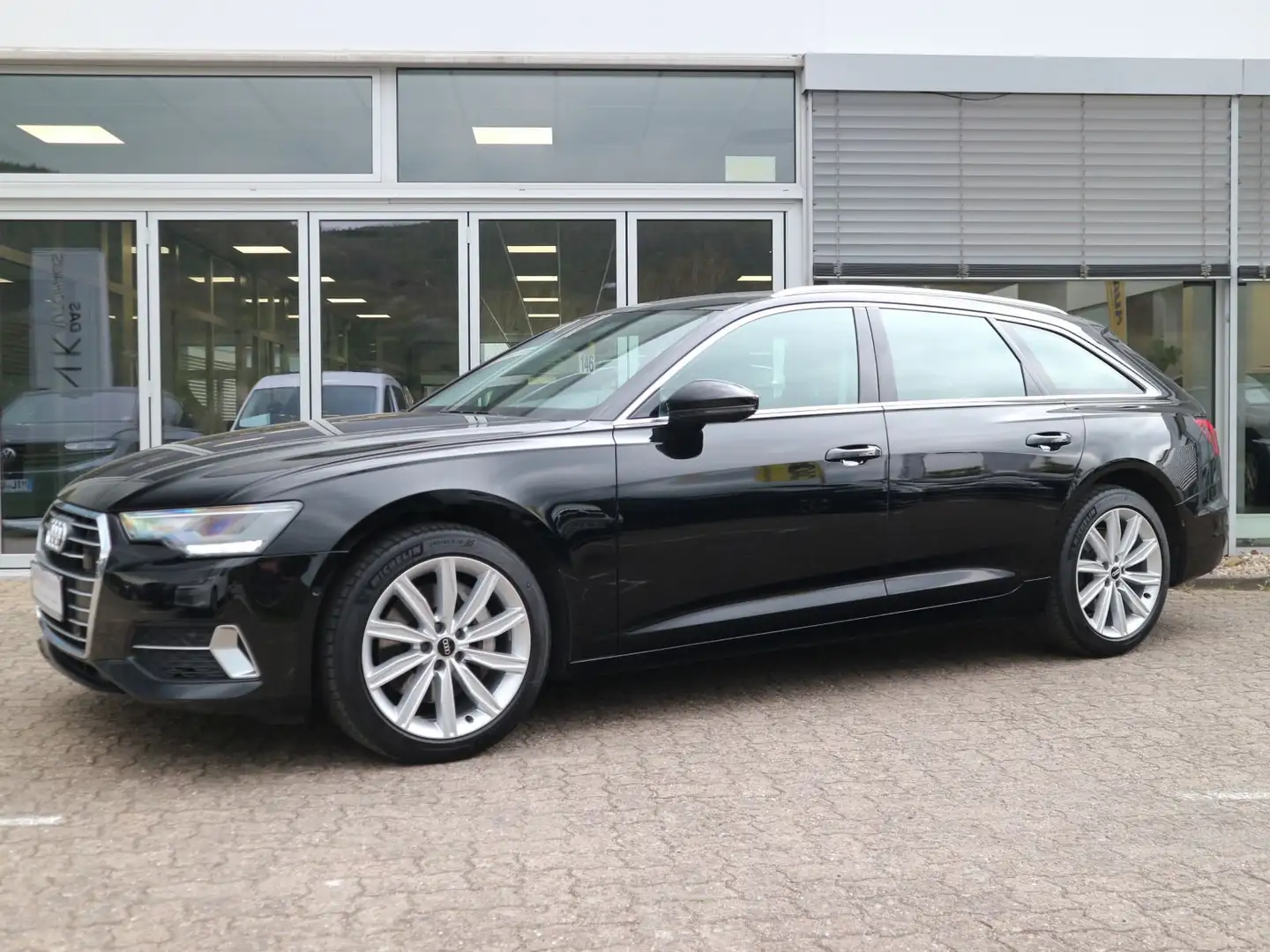 Audi A6 50 TDI quattro sport AHK STHZG ACC RFK Noir - 2
