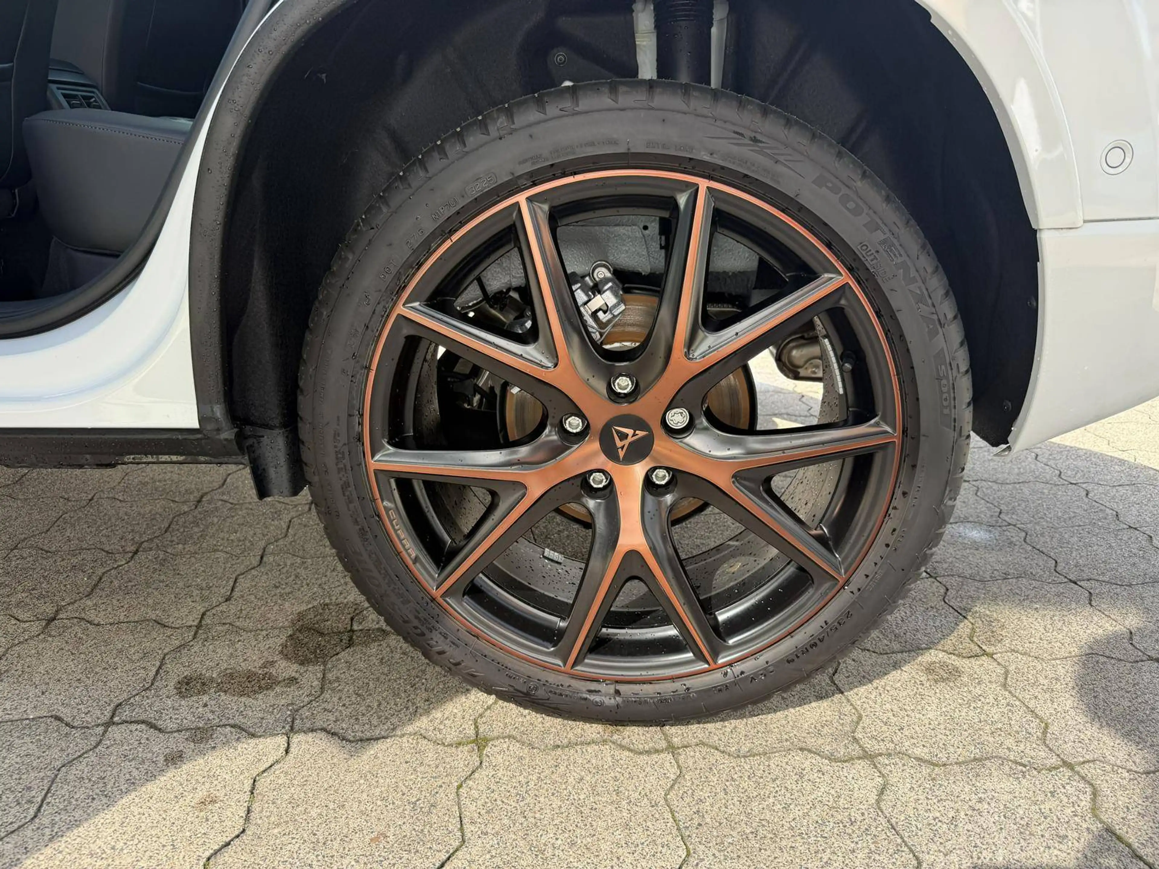 CUPRA Ateca 1.5 TSI DSG 110 kW (150PS) - AHK - Top View, 360° — photo 16