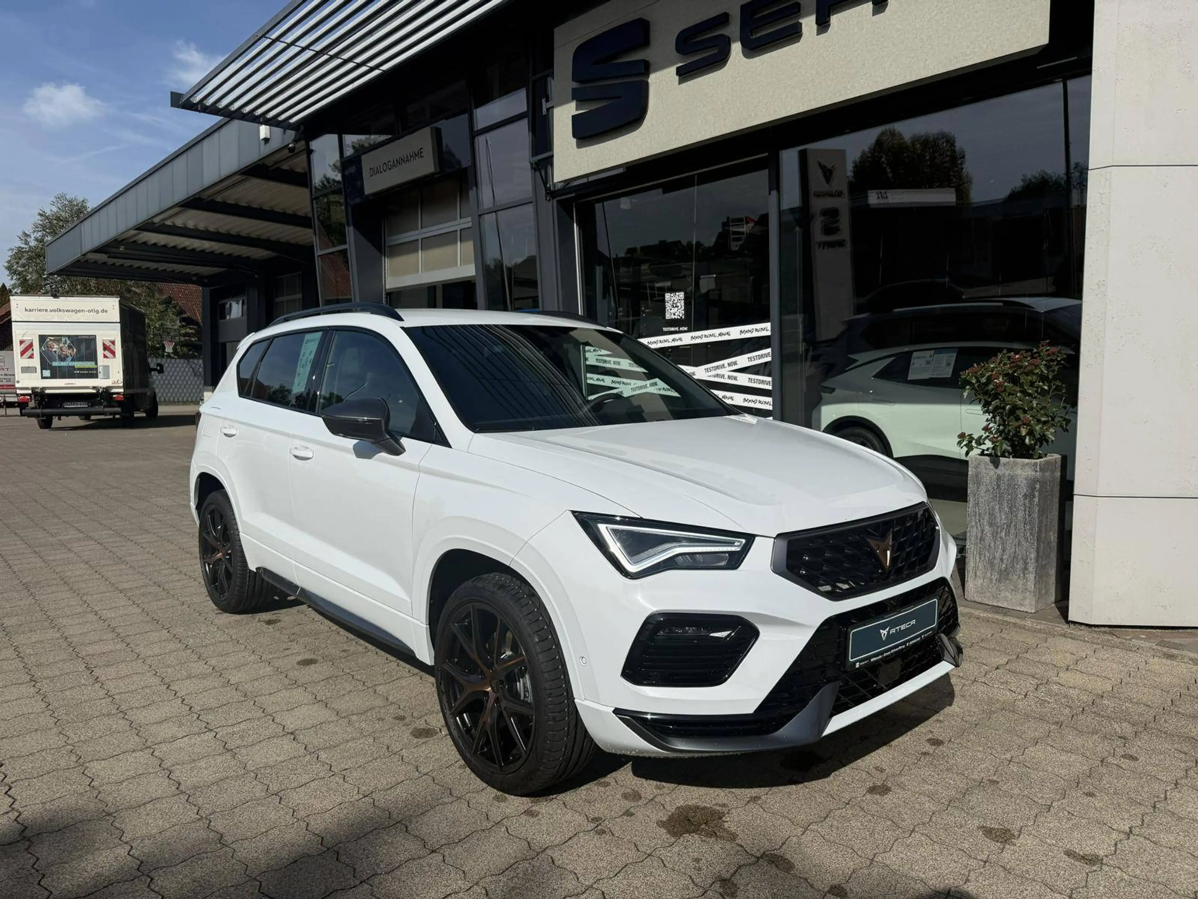 CUPRA Ateca 1.5 TSI DSG 110 kW (150PS) - AHK - Top View, 360°