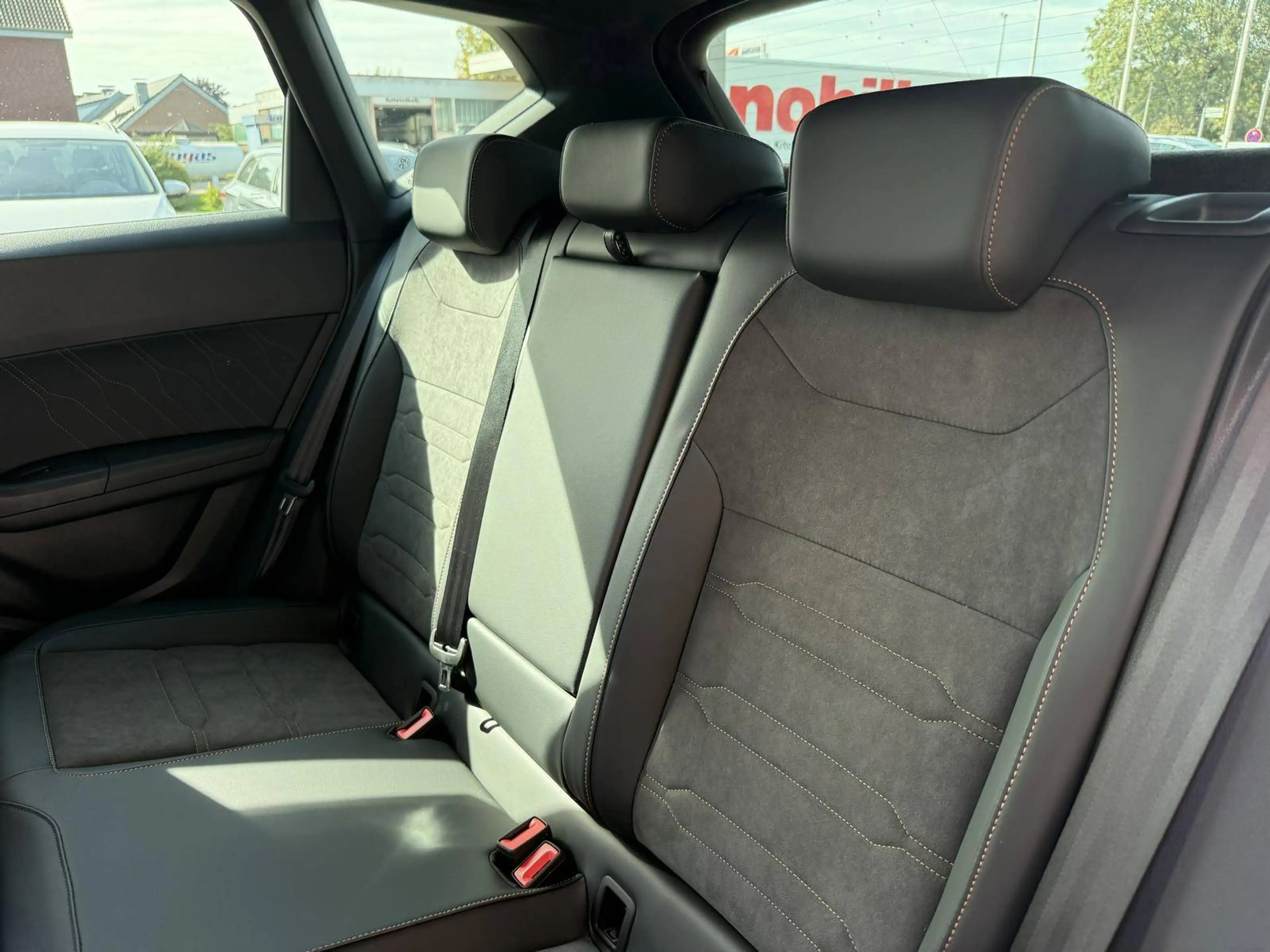 CUPRA Ateca 1.5 TSI DSG 110 kW (150PS) - AHK - Top View, 360° — photo 14