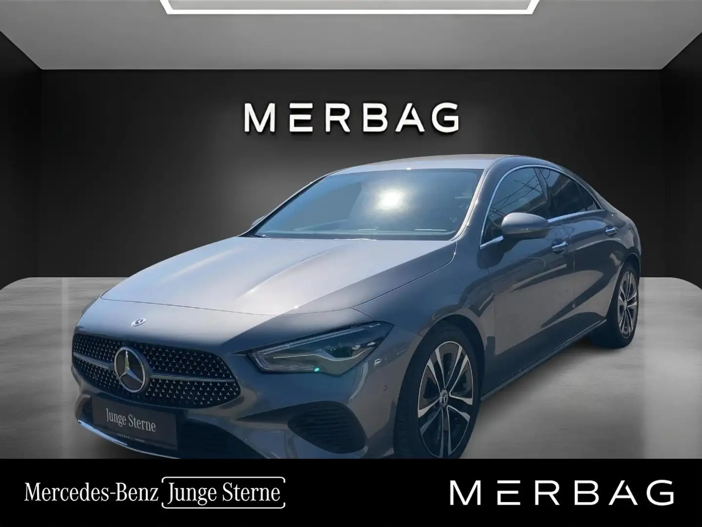 Mercedes-Benz CLA 180 Coupé Progressive Line Grau - 1