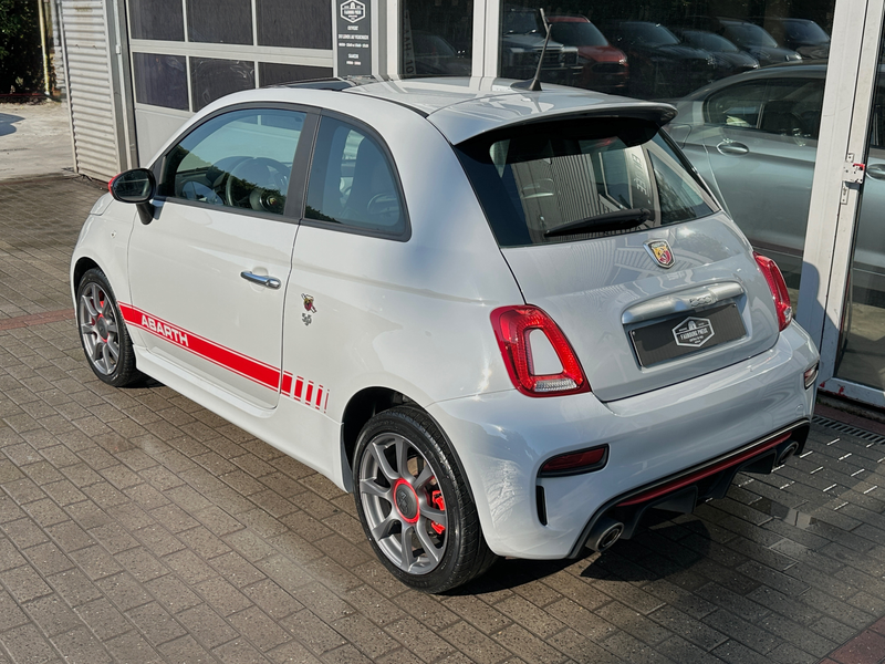 Abarth 500 *1-PROPRIETAIRE*1-OWNER*TOIT-PANO*U-CONNECT*NAVI* — photo 10