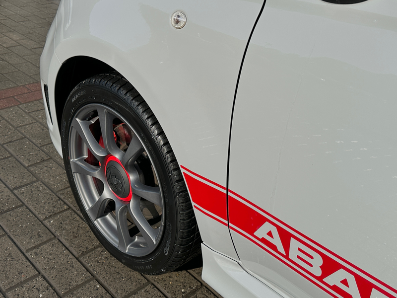 Abarth 500 *1-PROPRIETAIRE*1-OWNER*TOIT-PANO*U-CONNECT*NAVI* — photo 9