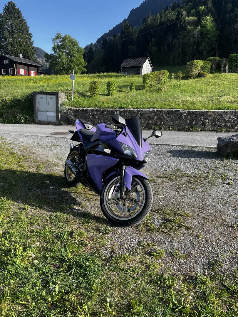 Yamaha YZF-R125 - 1