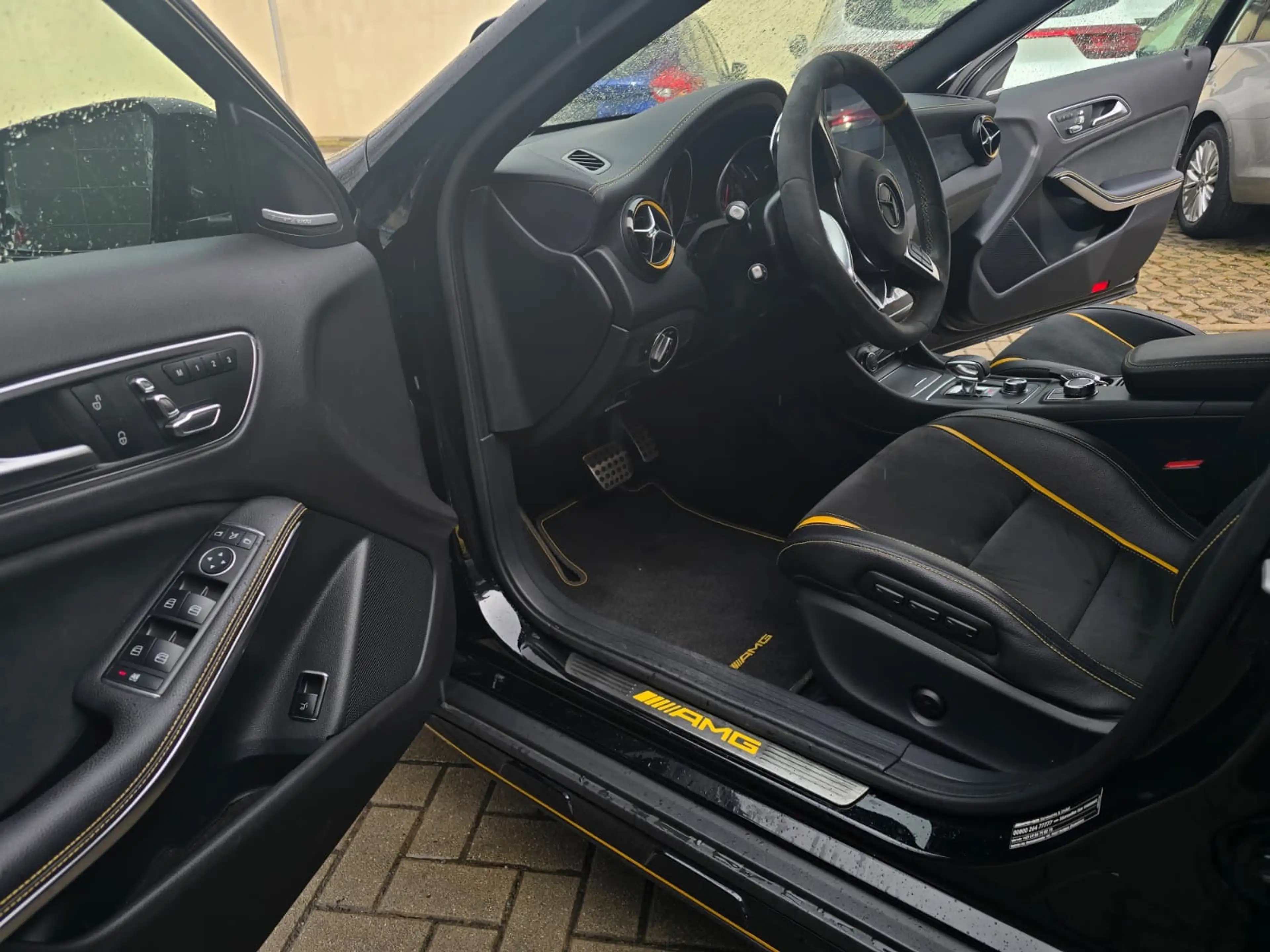 Mercedes-Benz GLA 45 AMG GLA45 AMG 4Matic Yellow Night/EditionONE! — photo 11