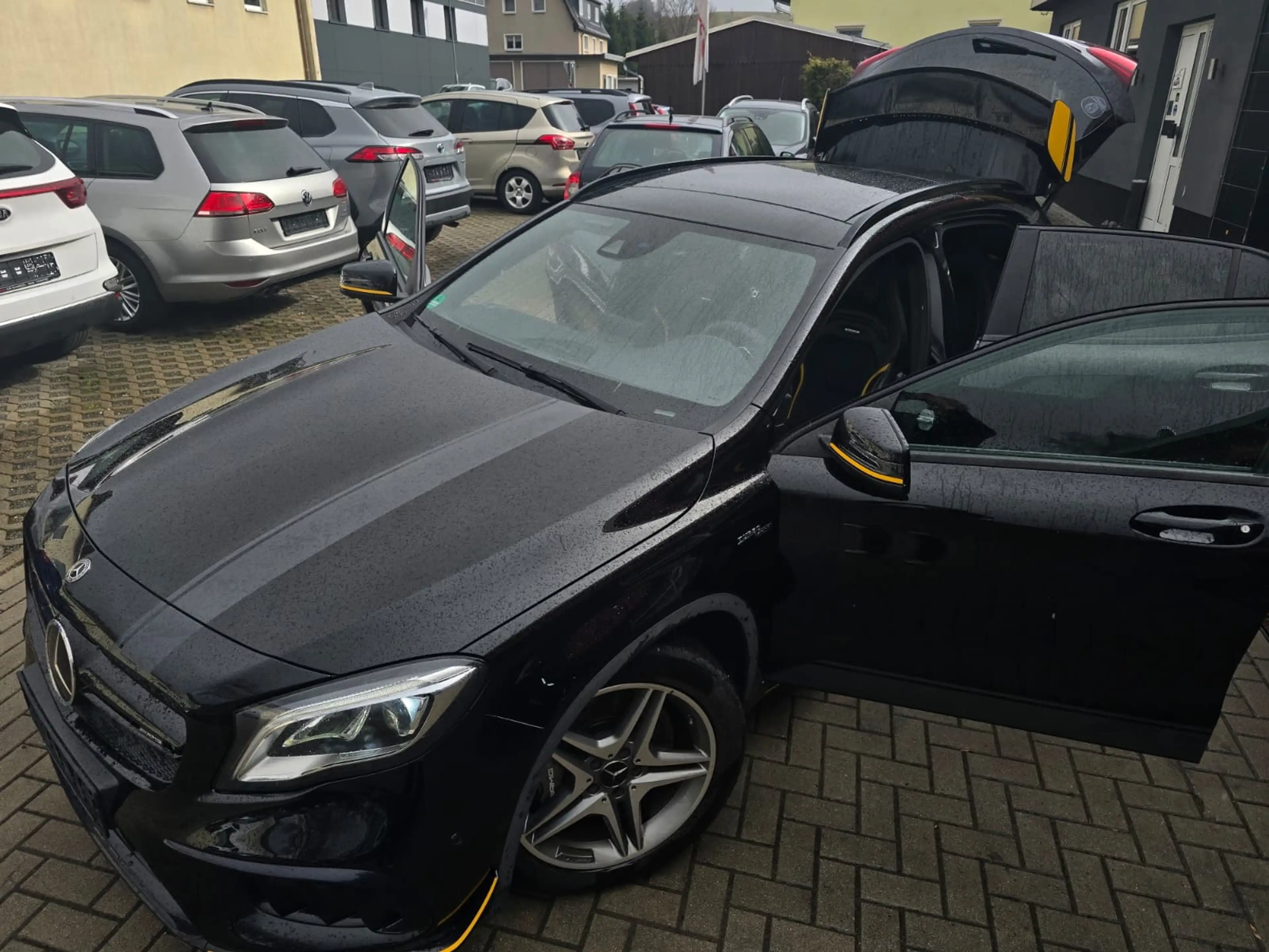 Mercedes-Benz GLA 45 AMG GLA45 AMG 4Matic Yellow Night/EditionONE! — photo 9