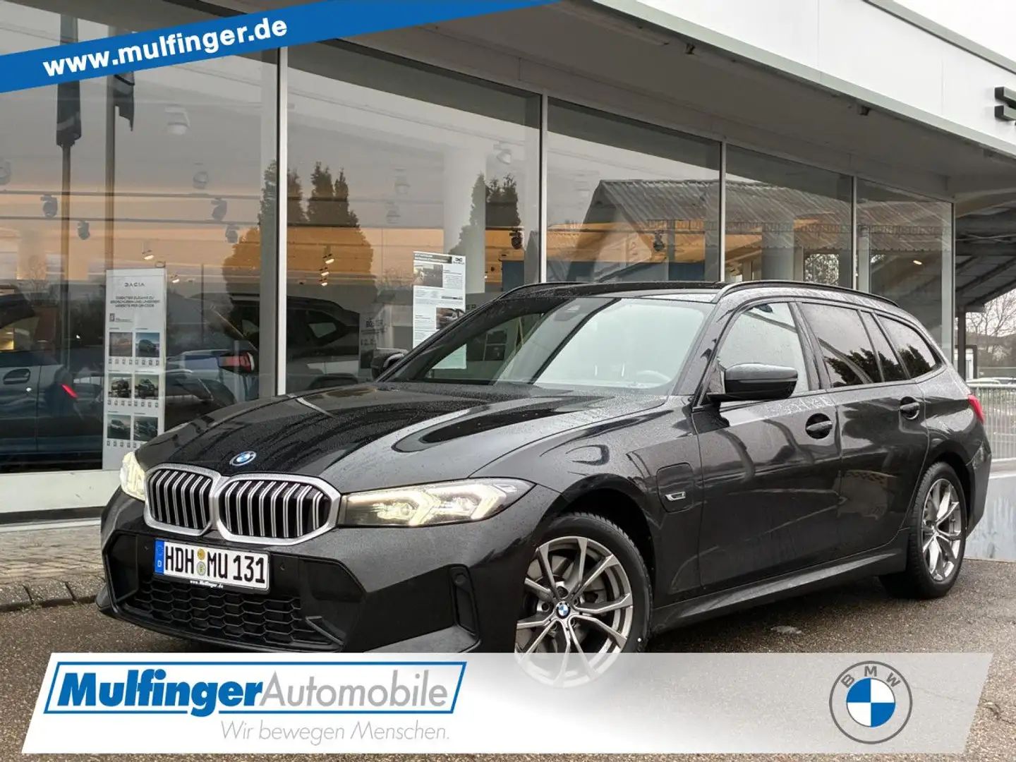 BMW 330 e xDr T.M Sport Leder HUD Kamera LiveProf AHK Schwarz - 1